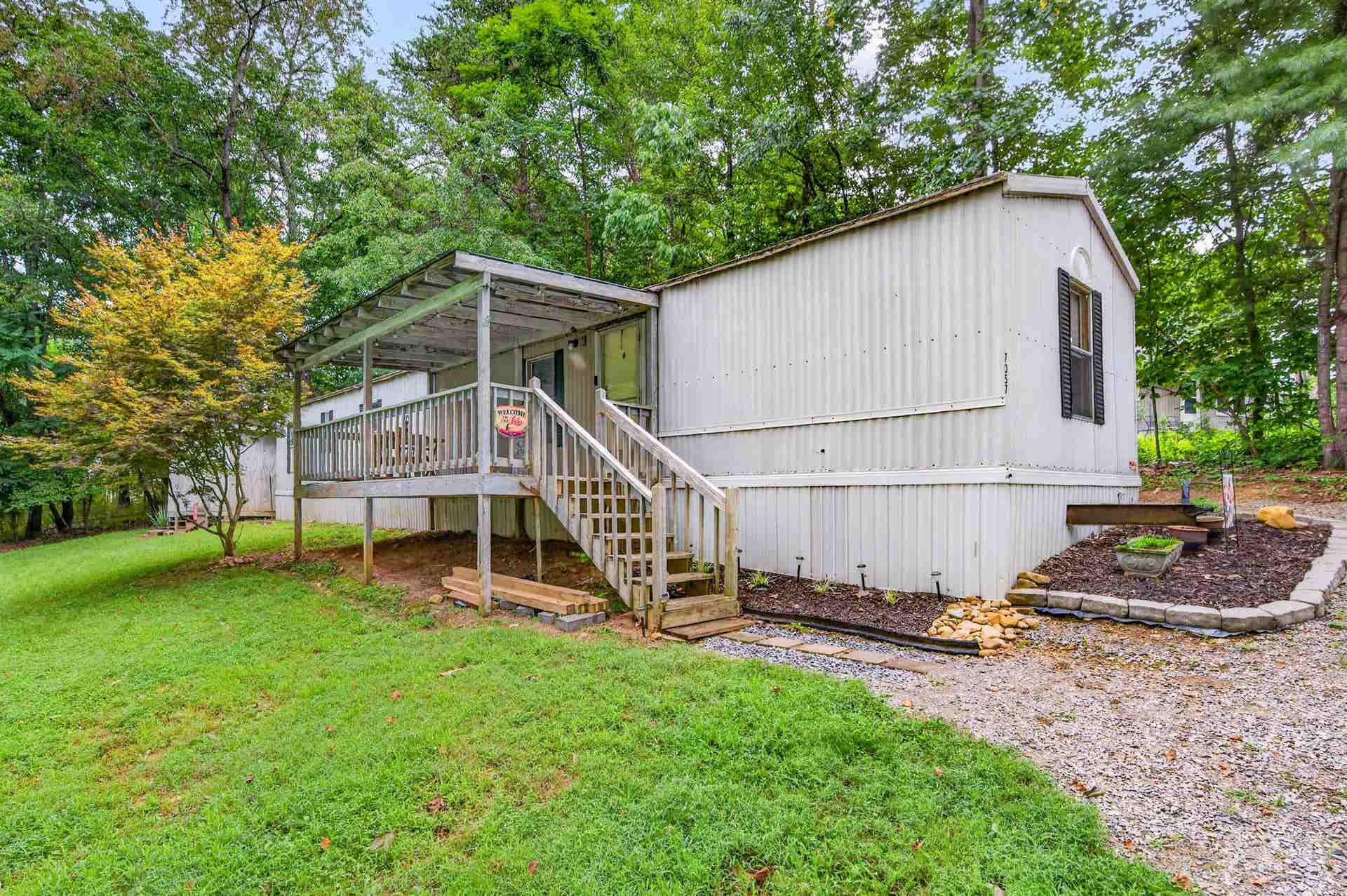 7057 Waterview Lane, Radford, VA 24141