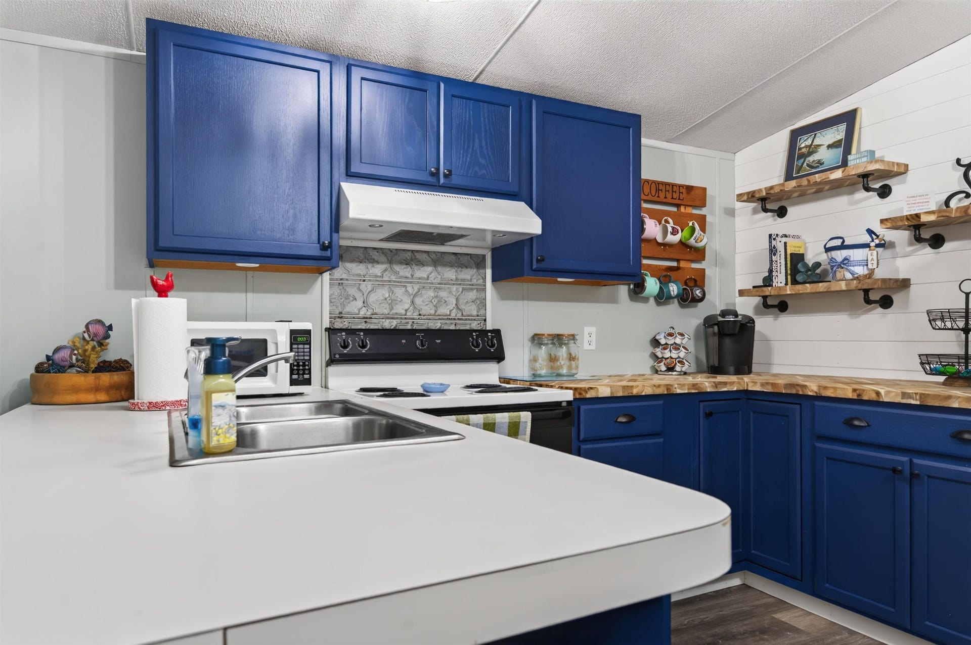 7057 Waterview Lane, Radford, VA 24141