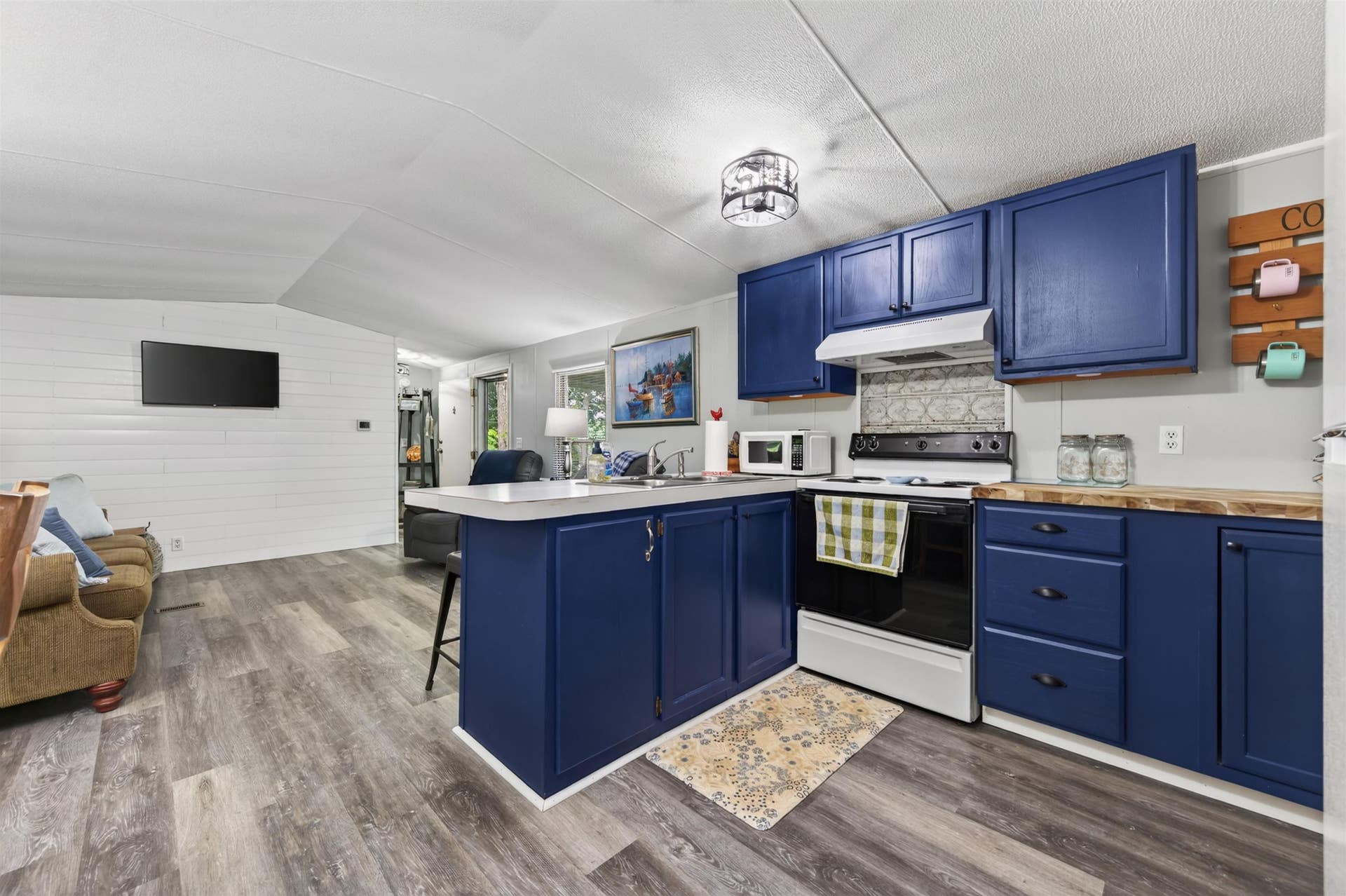 7057 Waterview Lane, Radford, VA 24141
