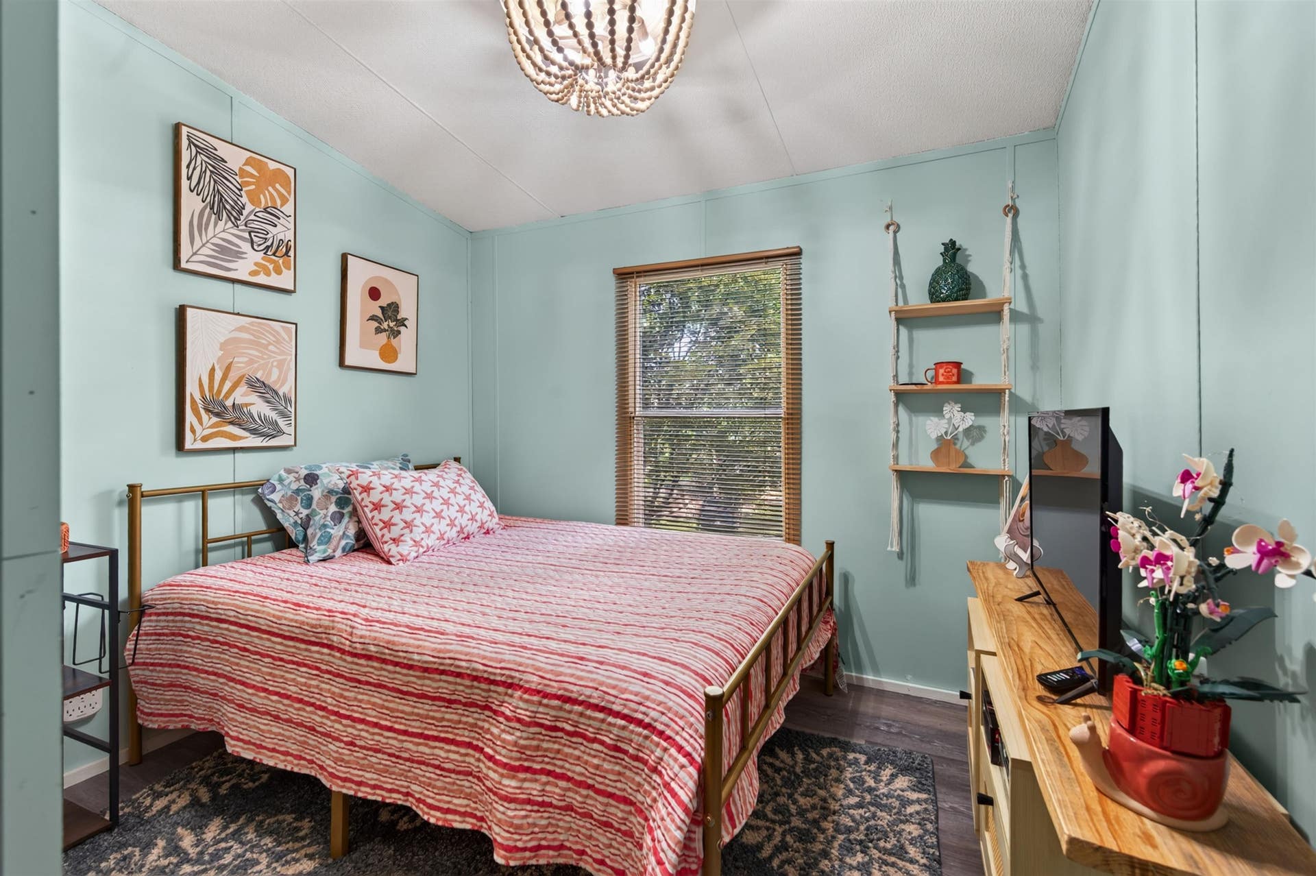 7057 Waterview Lane, Radford, VA 24141