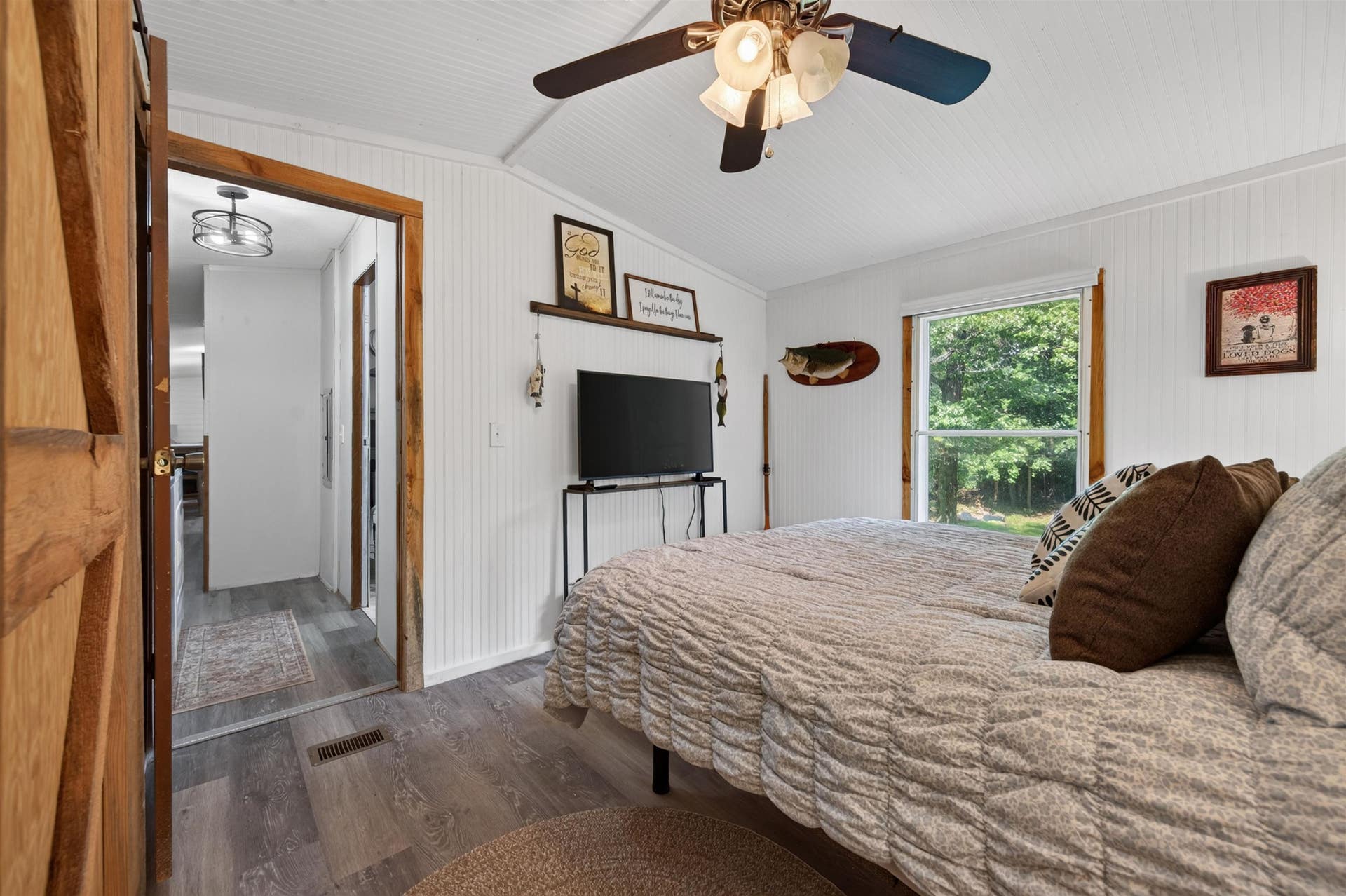 7057 Waterview Lane, Radford, VA 24141