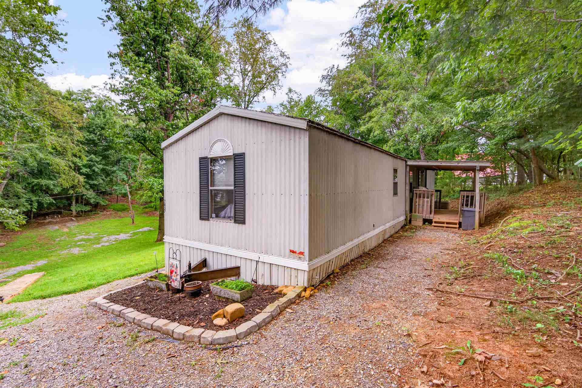 7057 Waterview Lane, Radford, VA 24141