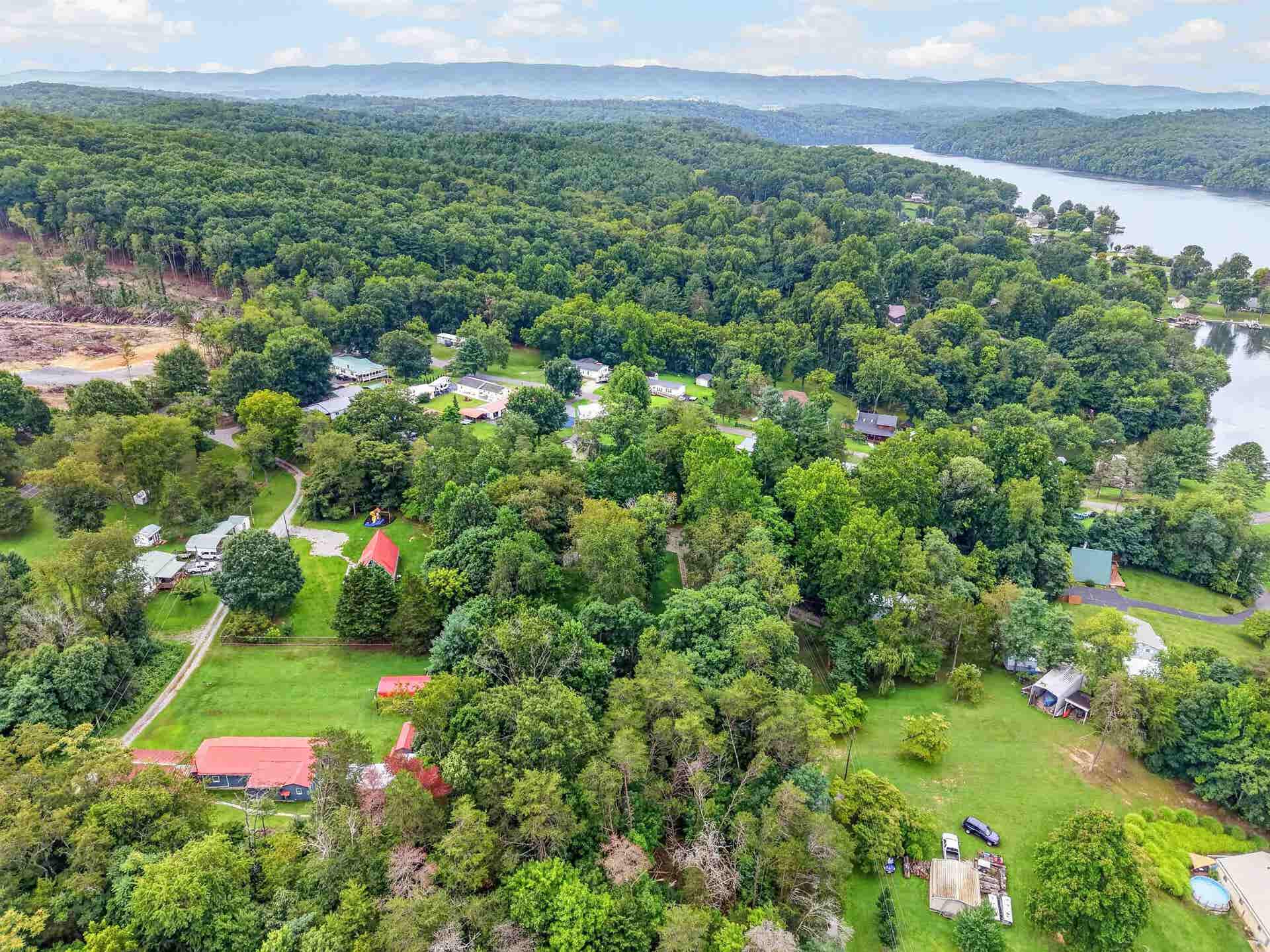 7057 Waterview Lane, Radford, VA 24141