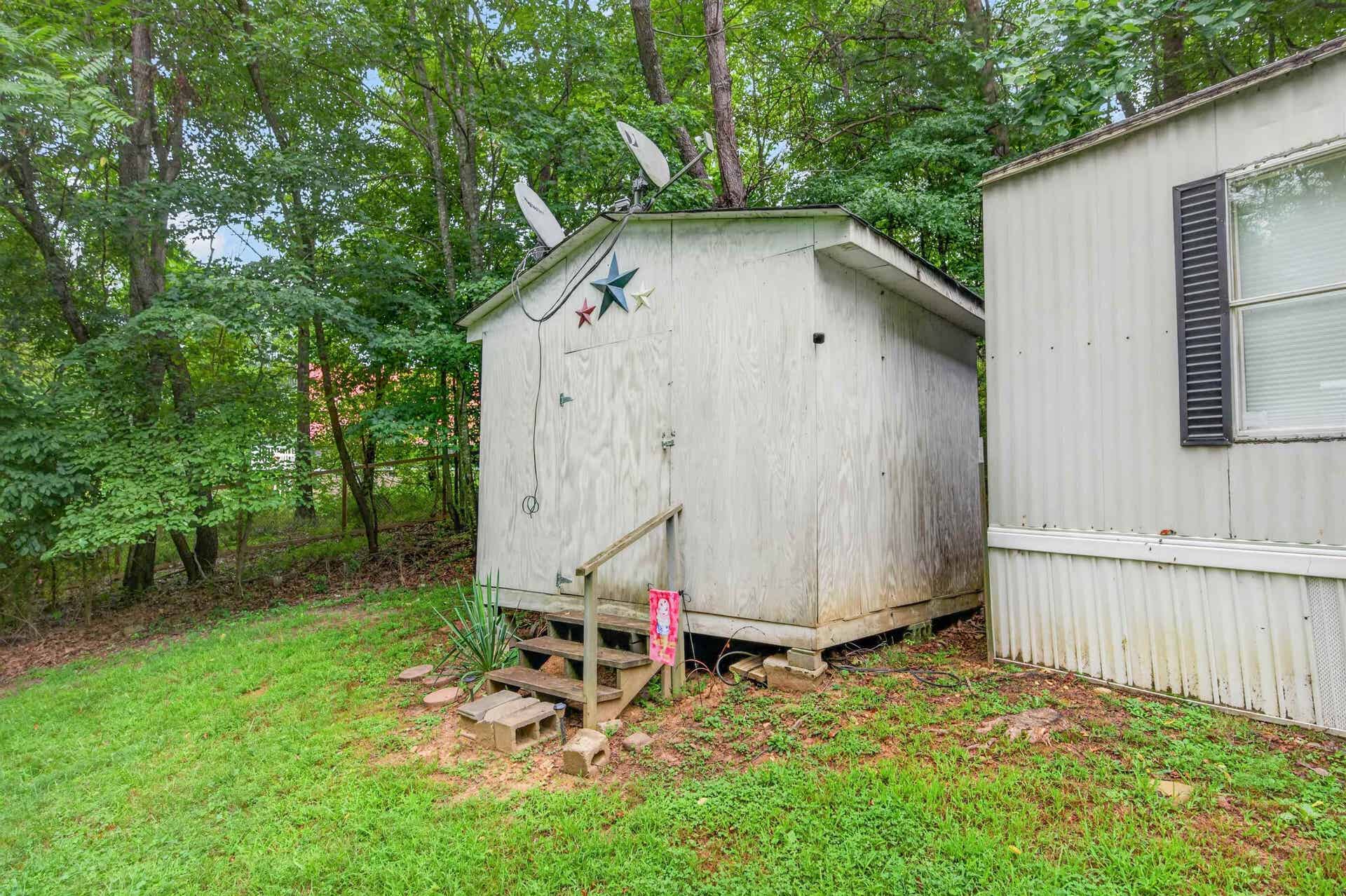 7057 Waterview Lane, Radford, VA 24141