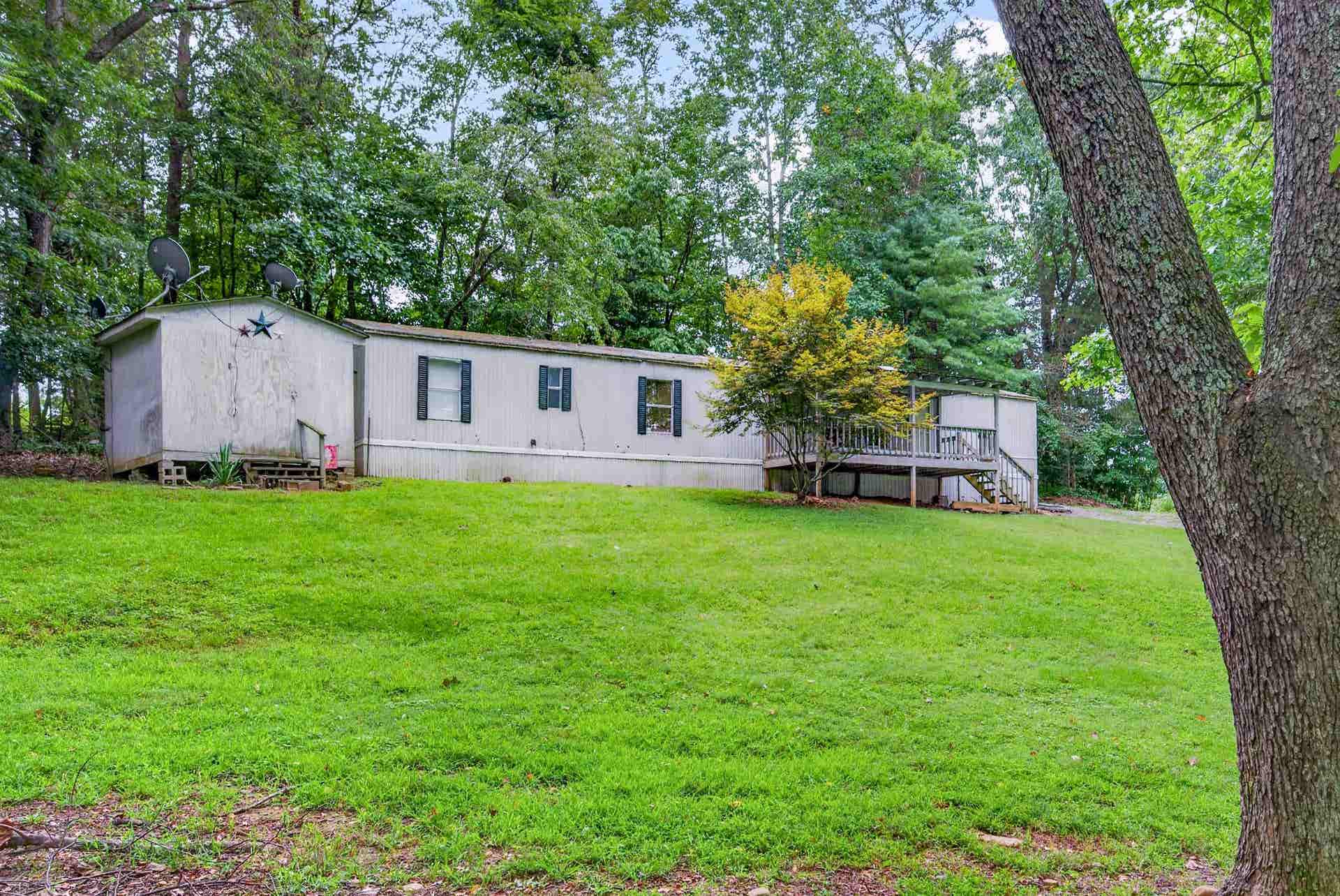 7057 Waterview Lane, Radford, VA 24141