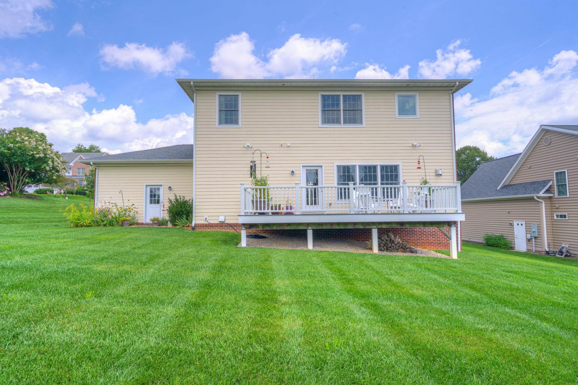 912 Willard Drive, Blacksburg, VA 24060