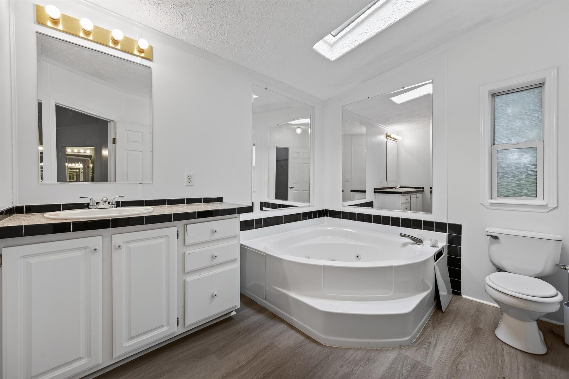 884 Martin Drive, Blacksburg, VA 24060