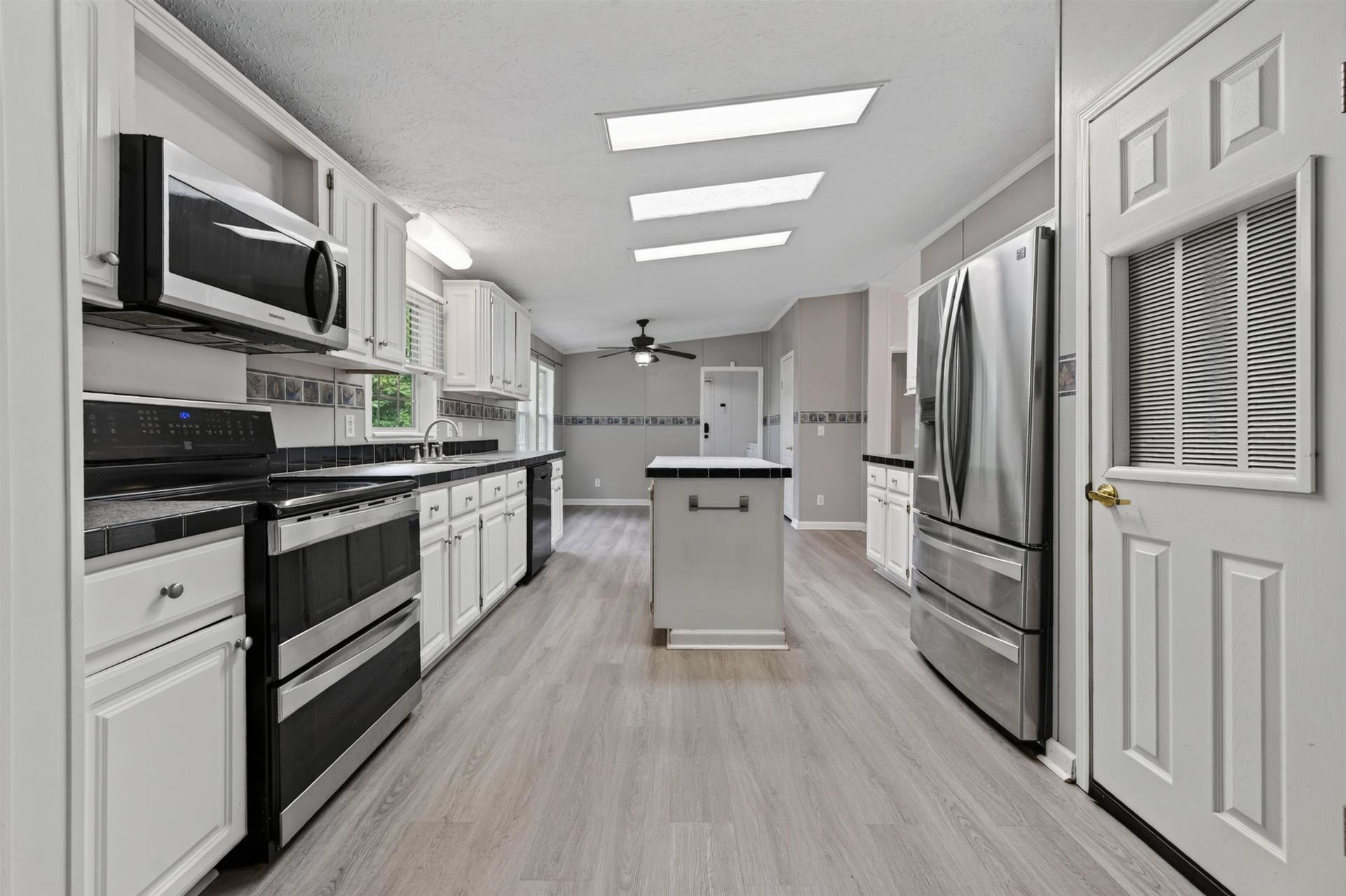 884 Martin Drive, Blacksburg, VA 24060