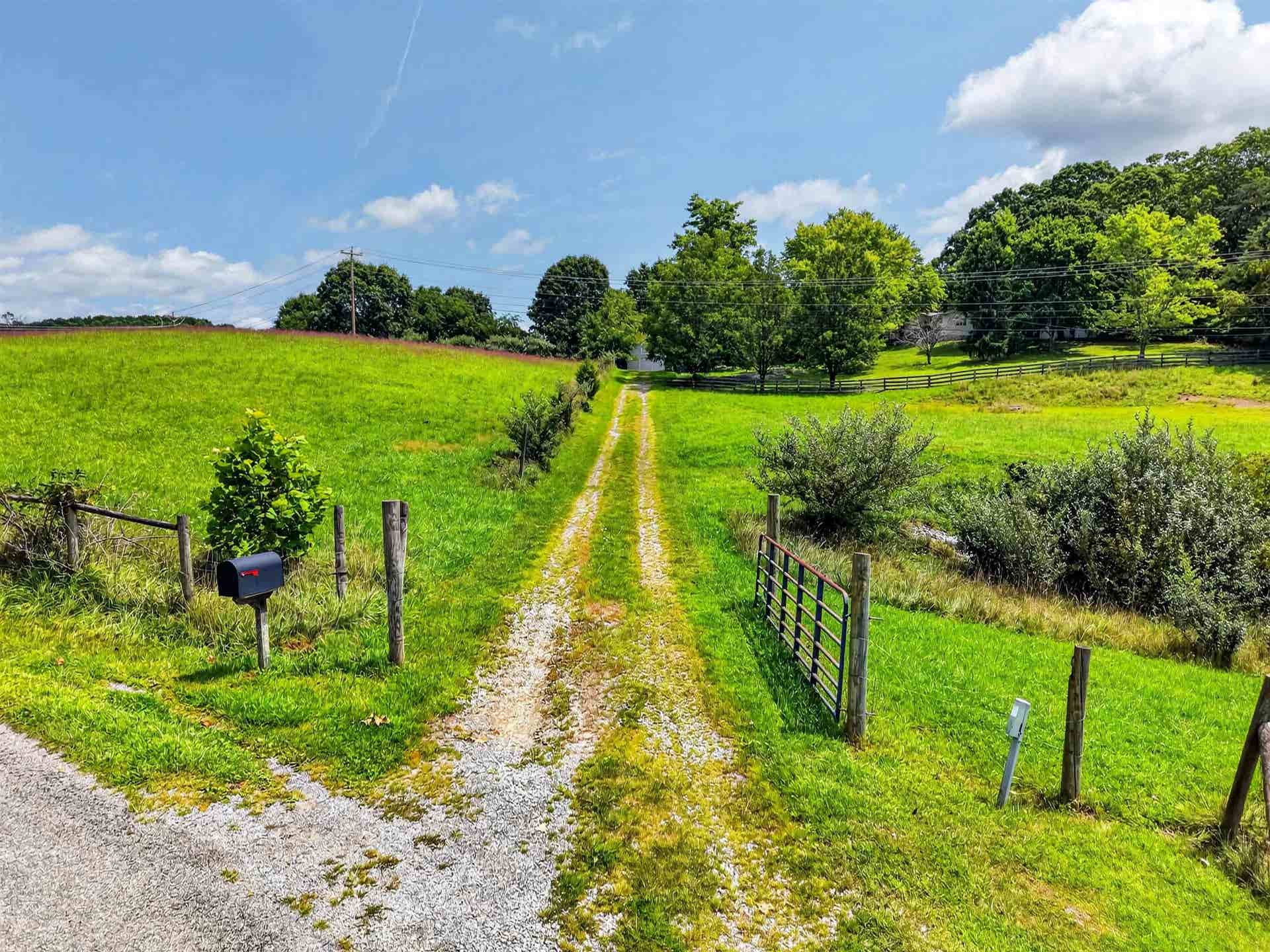 884 Martin Drive, Blacksburg, VA 24060