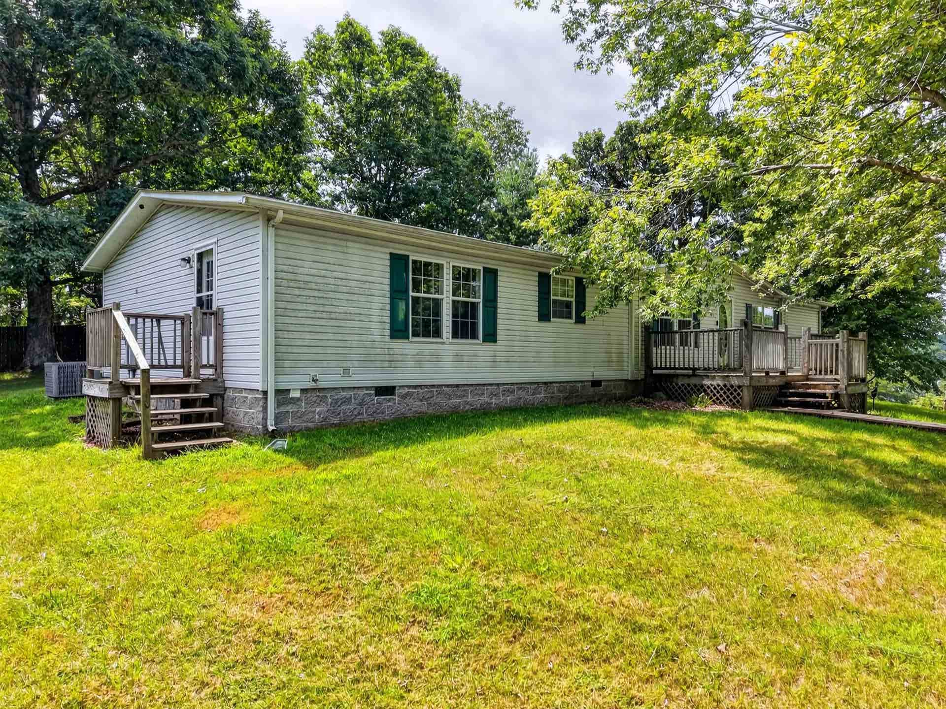 884 Martin Drive, Blacksburg, VA 24060