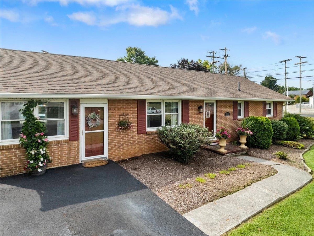115 GUM Drive, Christiansburg, VA 24073