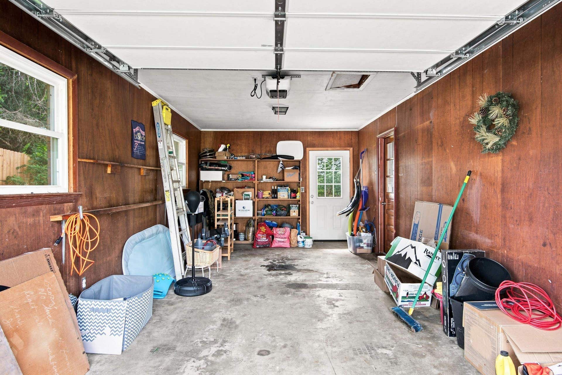 325 Cheverly Drive, Christiansburg, VA 24073