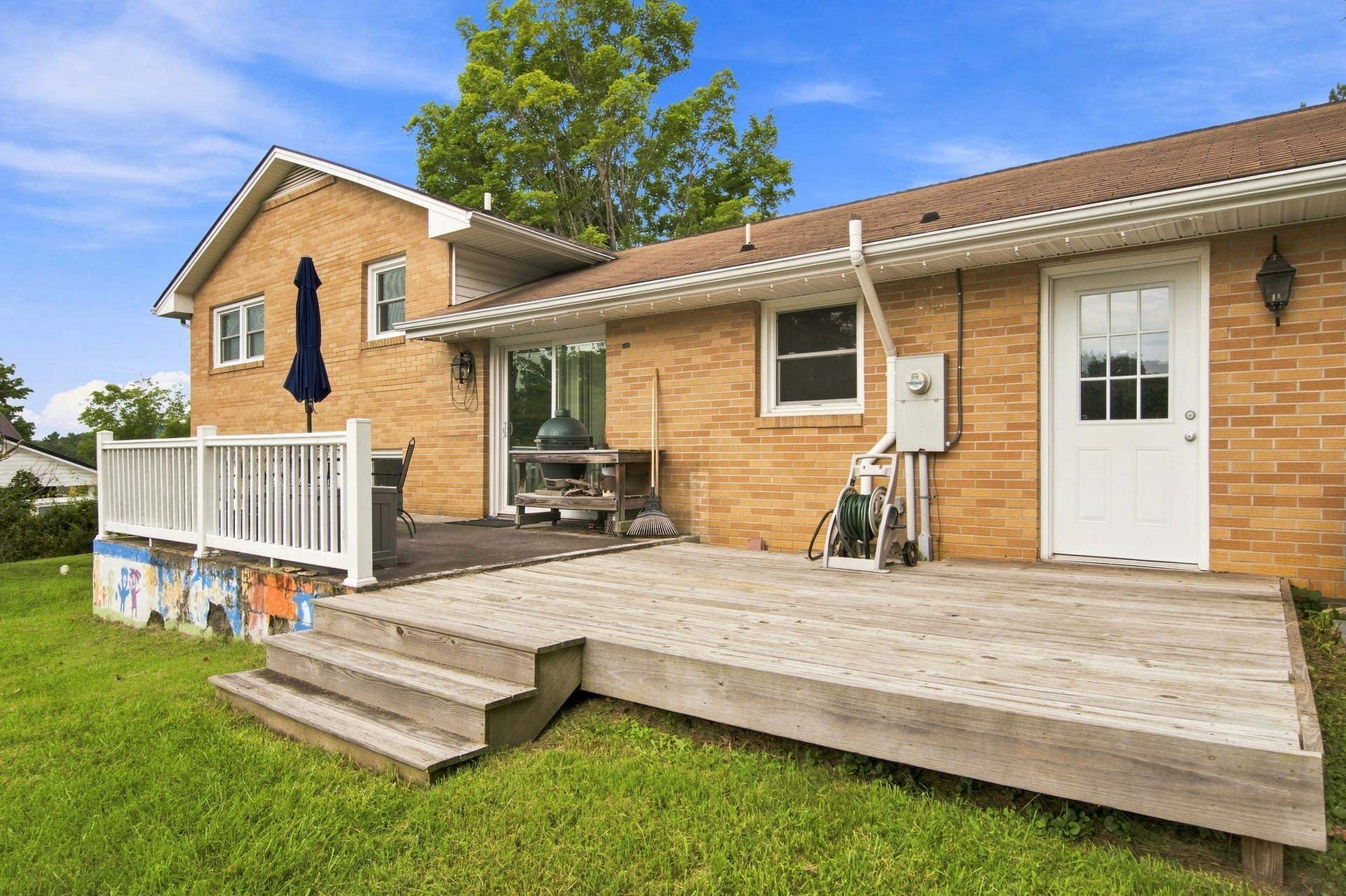 325 Cheverly Drive, Christiansburg, VA 24073