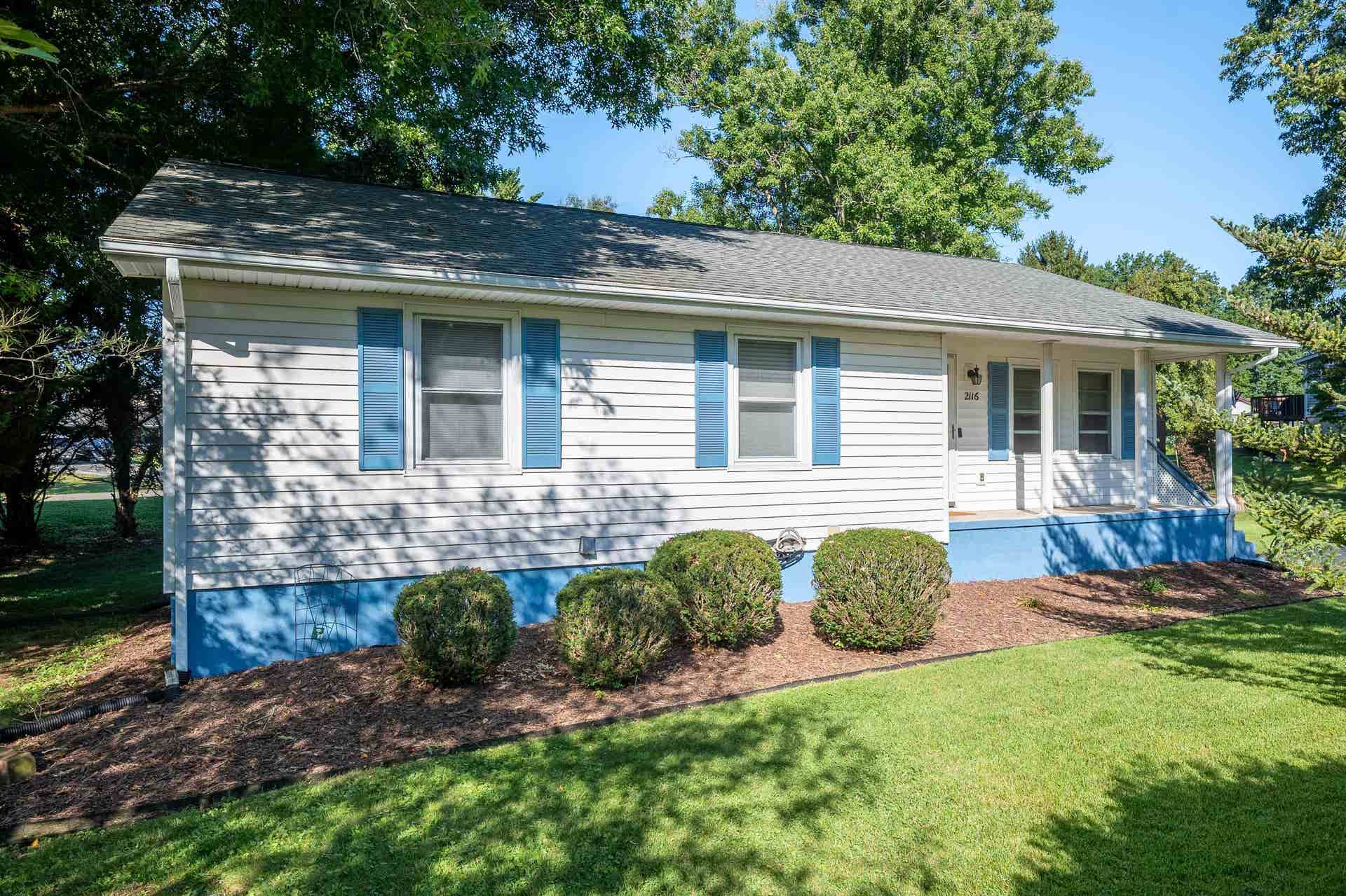2116 CHARLTON Lane, Radford, VA 24141
