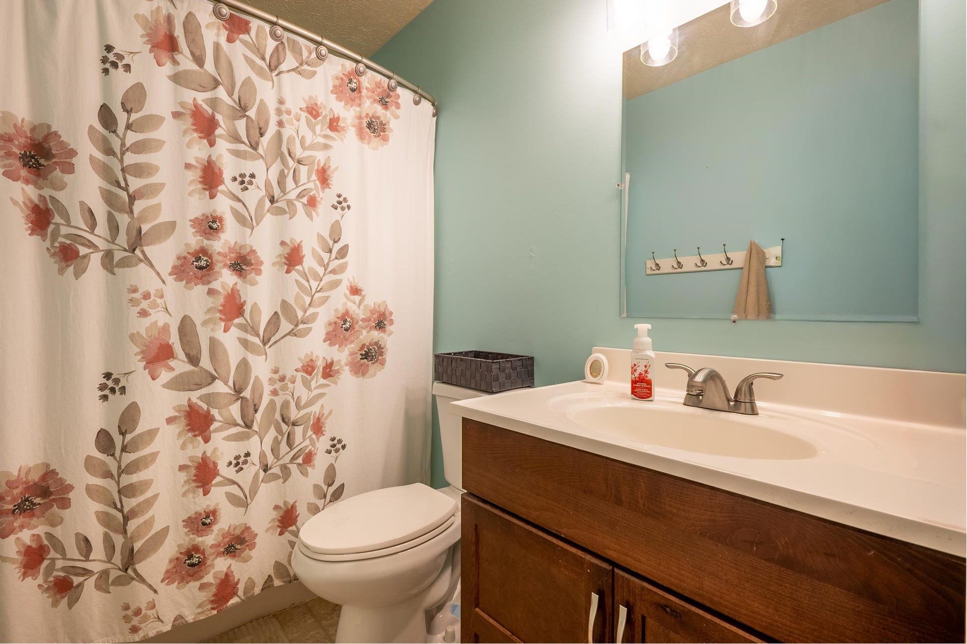 2116 CHARLTON Lane, Radford, VA 24141