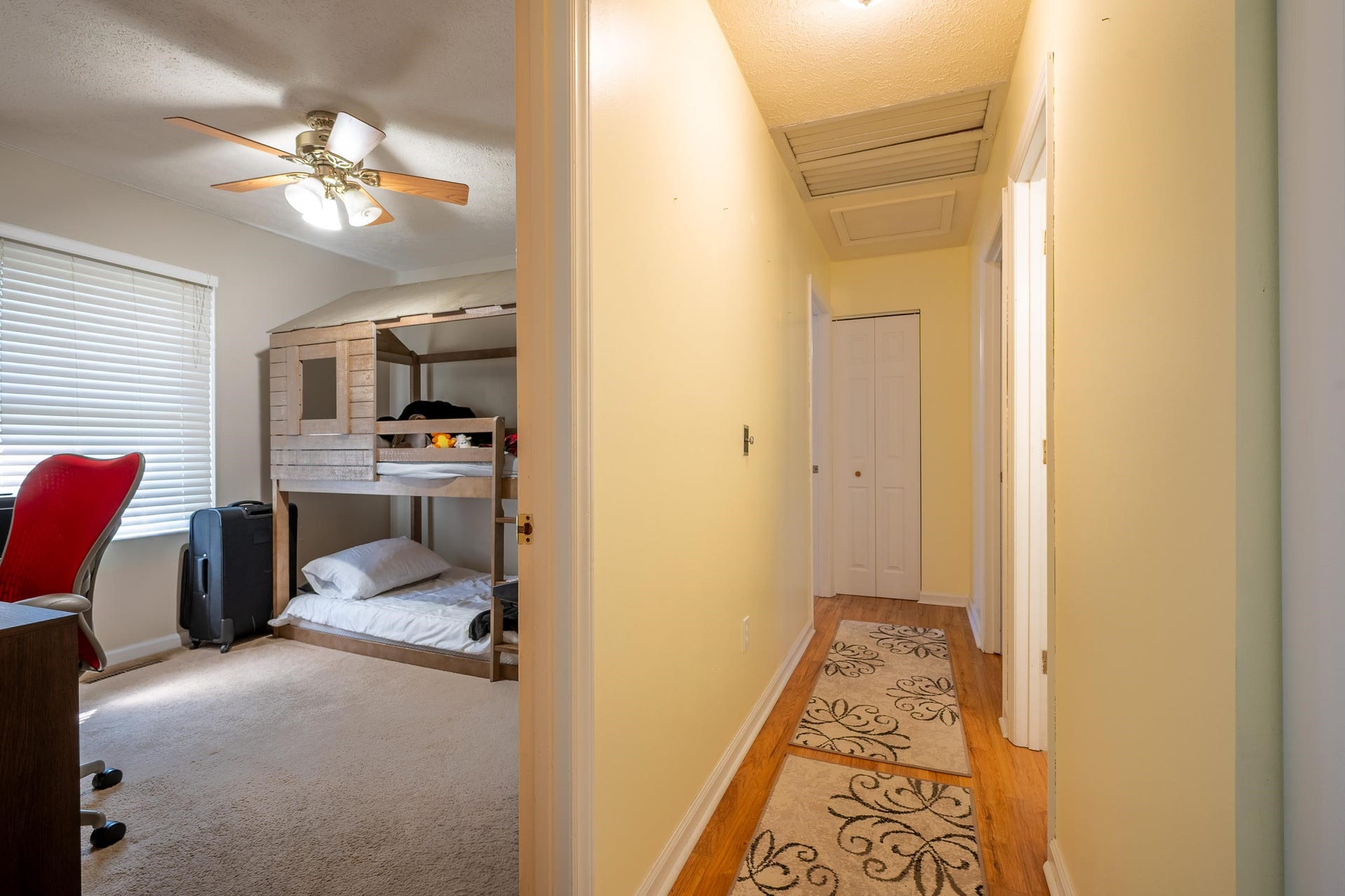 2116 CHARLTON Lane, Radford, VA 24141