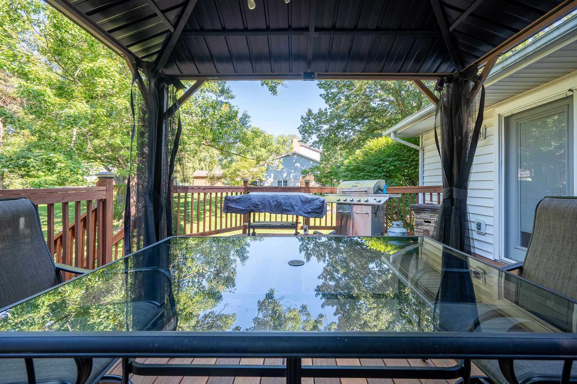 2116 CHARLTON Lane, Radford, VA 24141