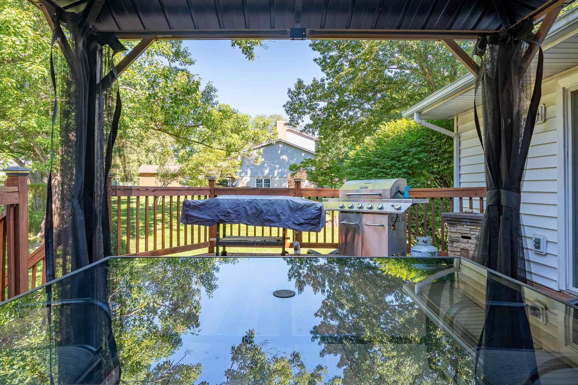 2116 CHARLTON Lane, Radford, VA 24141