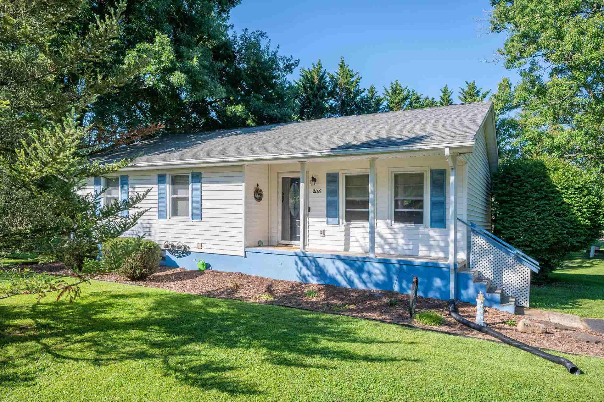 2116 CHARLTON Lane, Radford, VA 24141