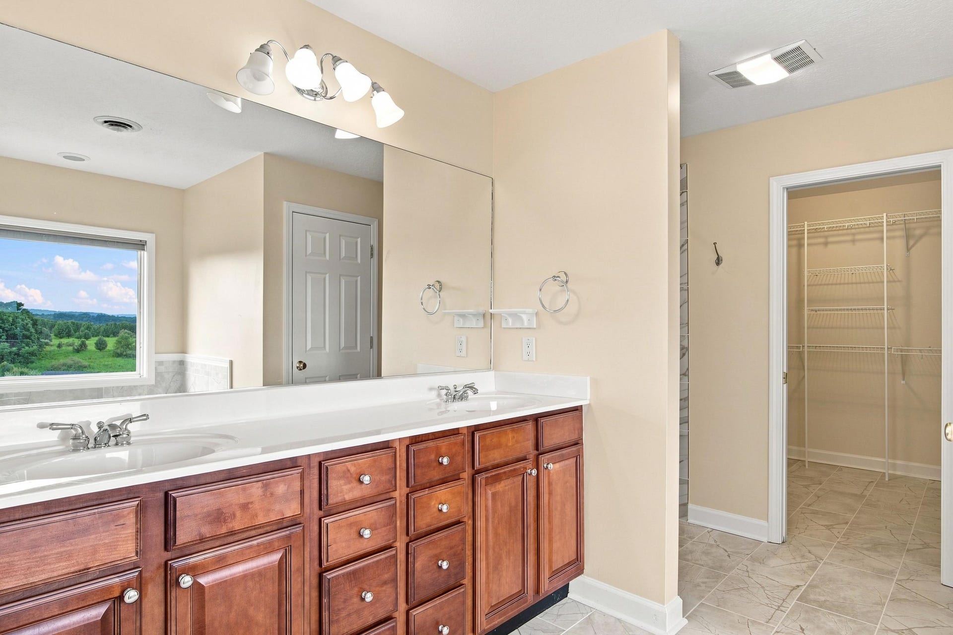 8139 River Course Drive, Radford, VA 24141