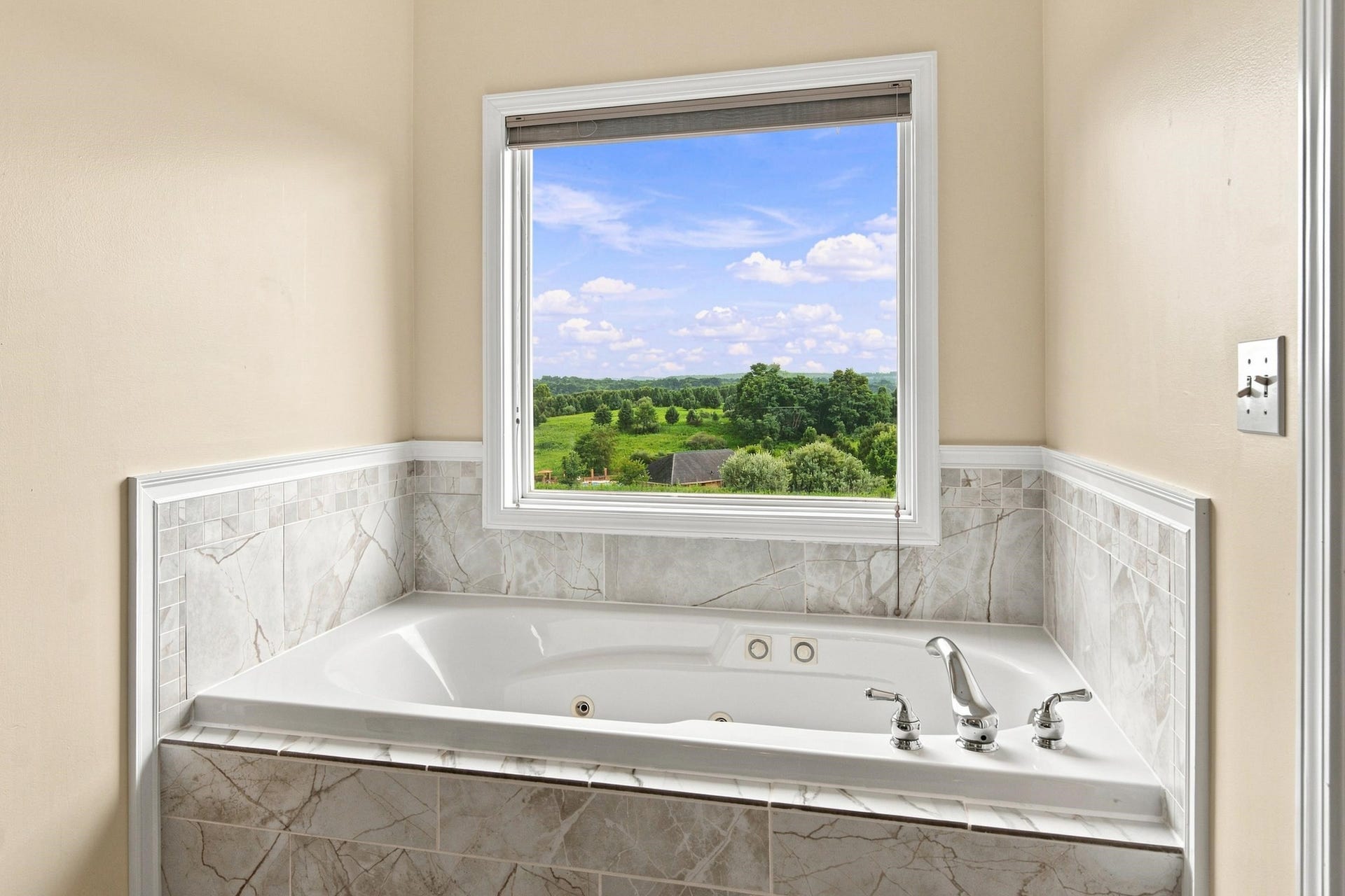 8139 River Course Drive, Radford, VA 24141
