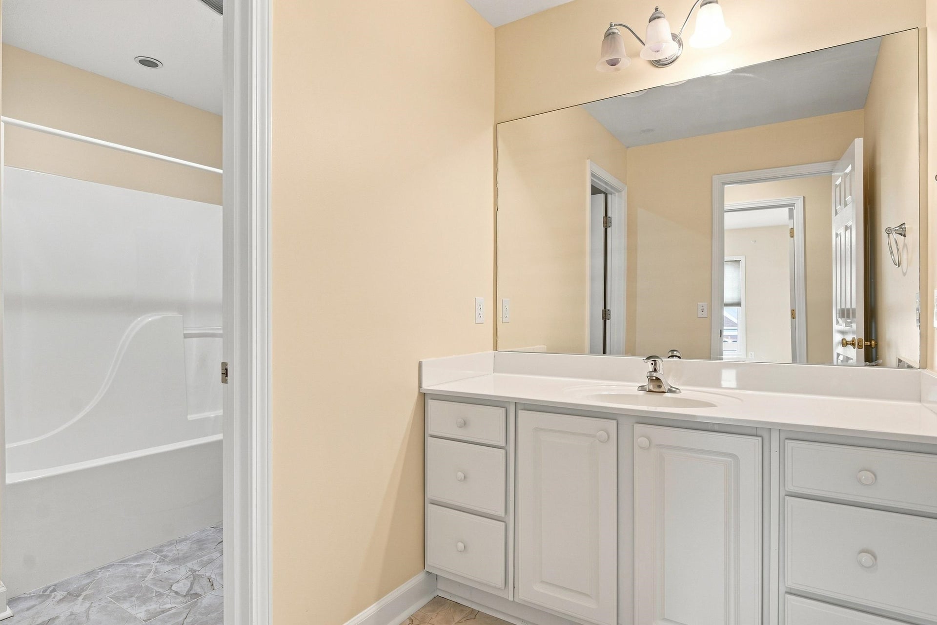 8139 River Course Drive, Radford, VA 24141