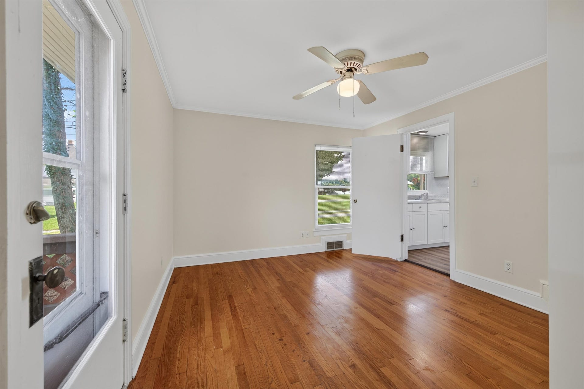 203 TAYLOR Street, Radford, VA 24141