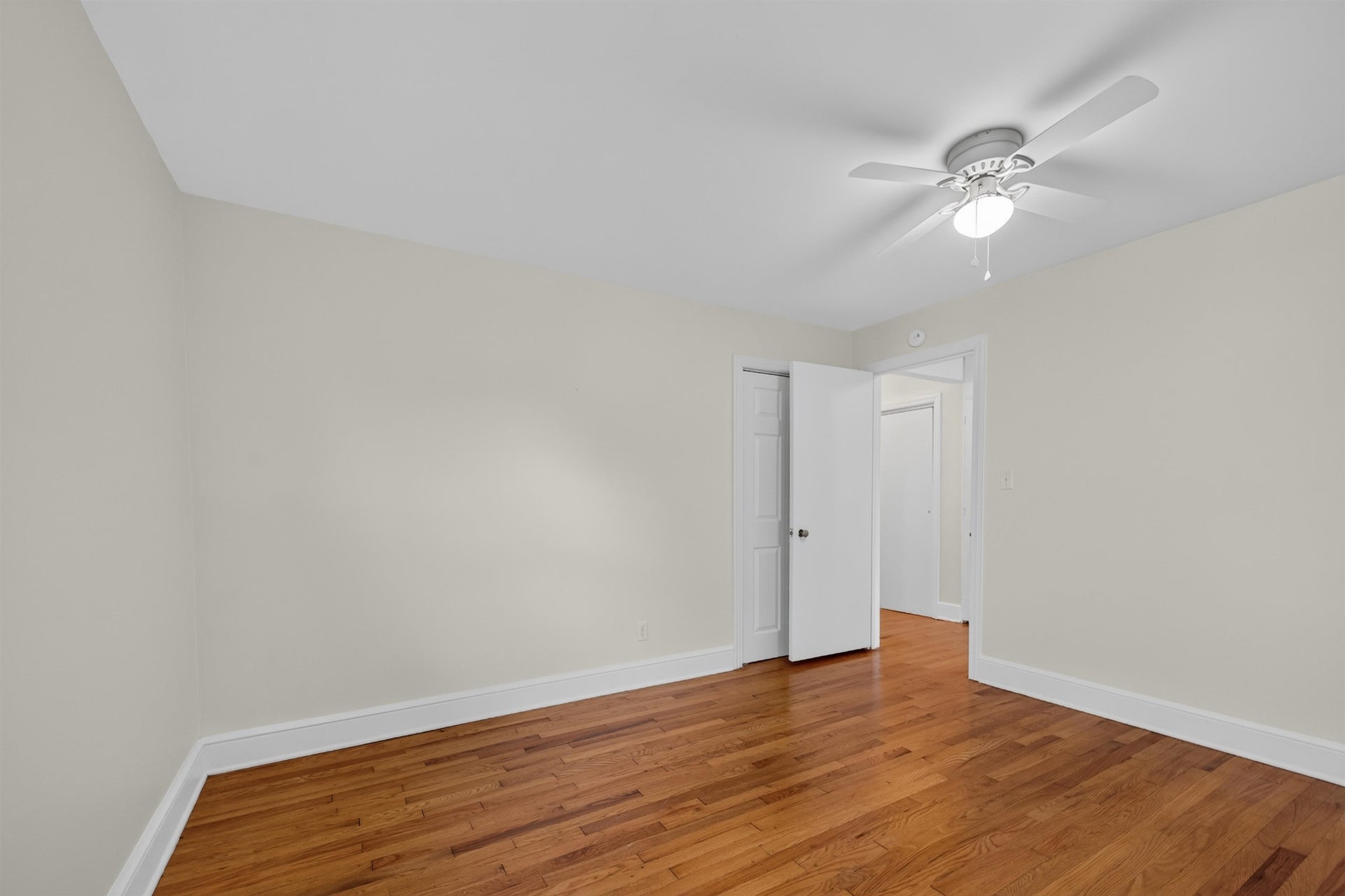203 TAYLOR Street, Radford, VA 24141