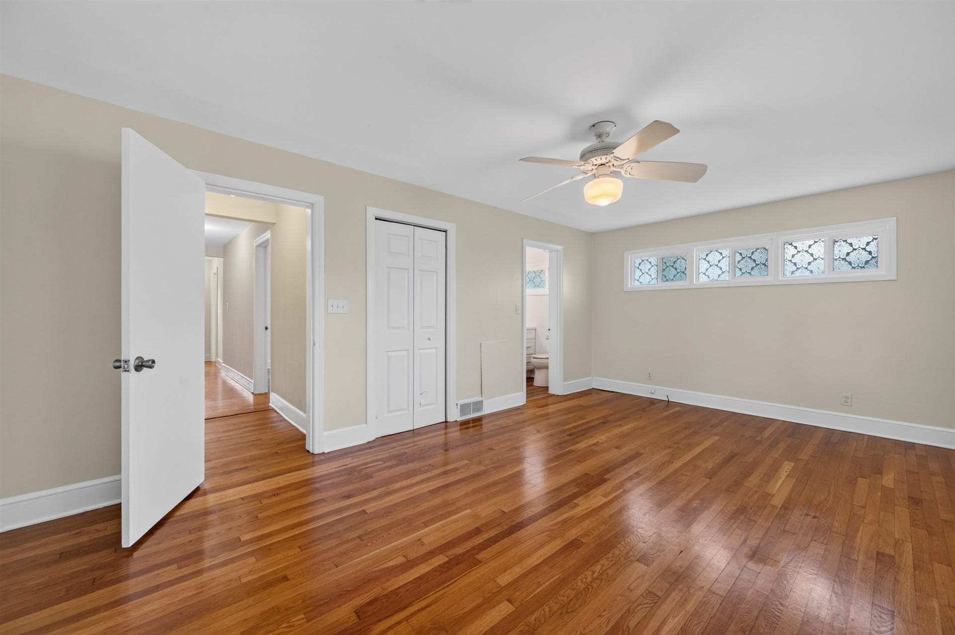203 TAYLOR Street, Radford, VA 24141