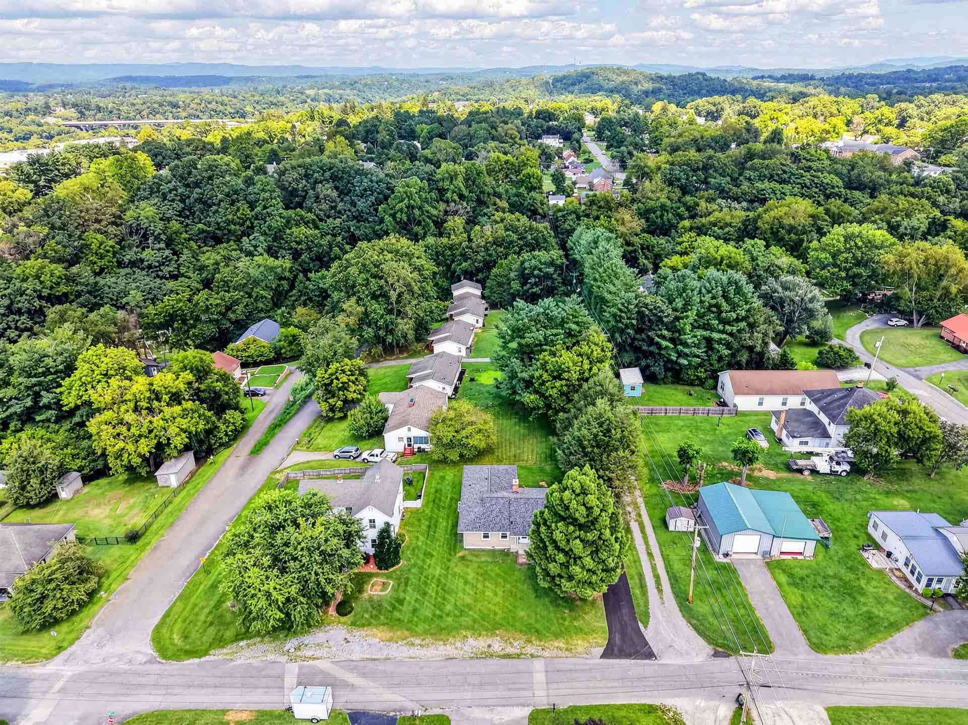 203 TAYLOR Street, Radford, VA 24141