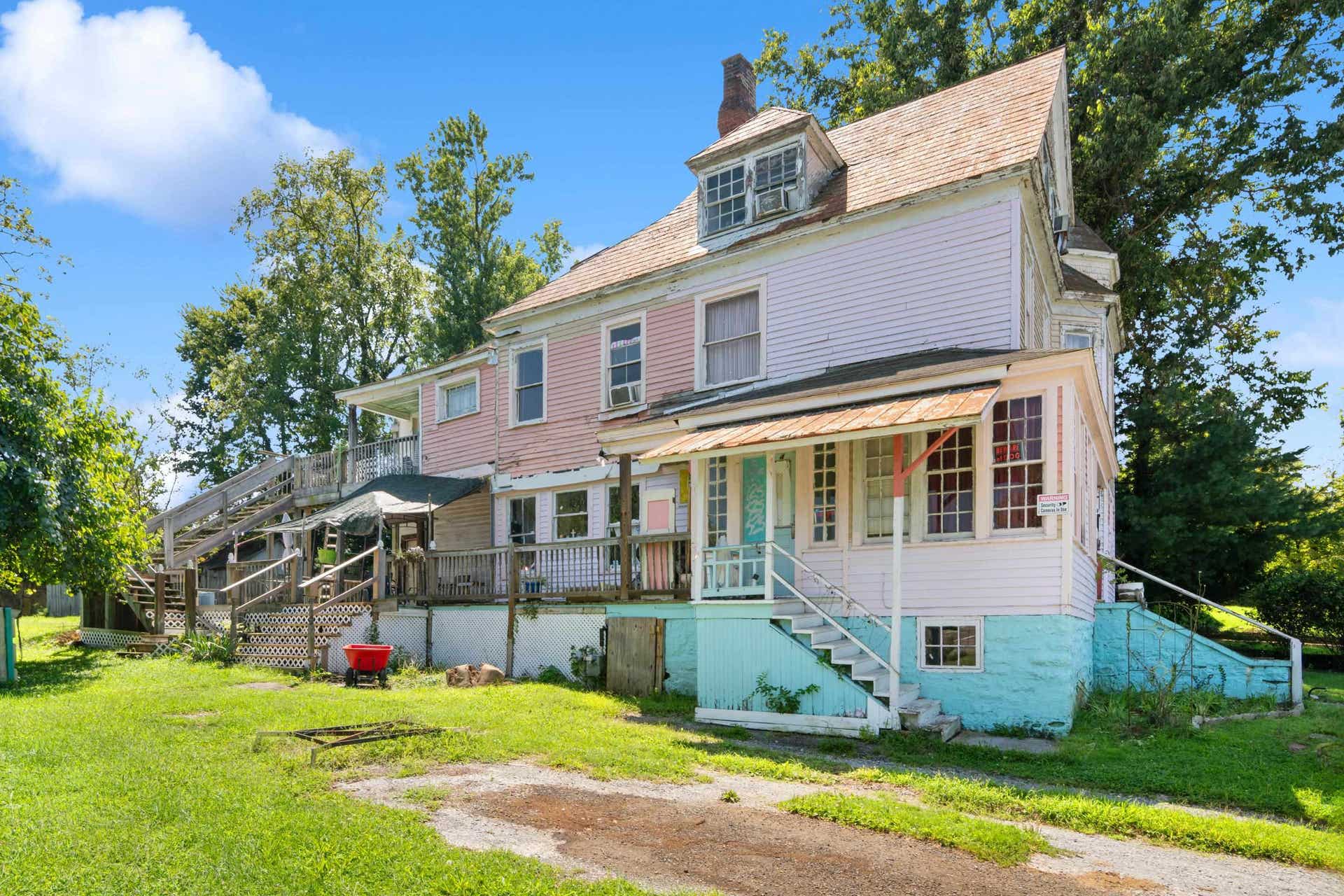 216 3RD Street, Radford, VA 24141