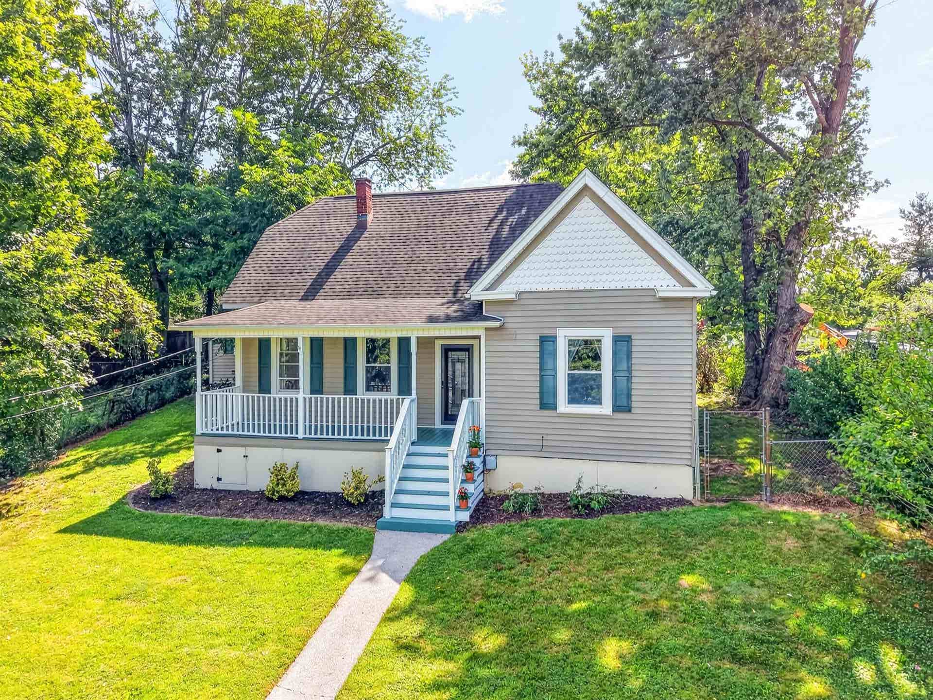 1220 Cambria Street, Christiansburg, VA 24073