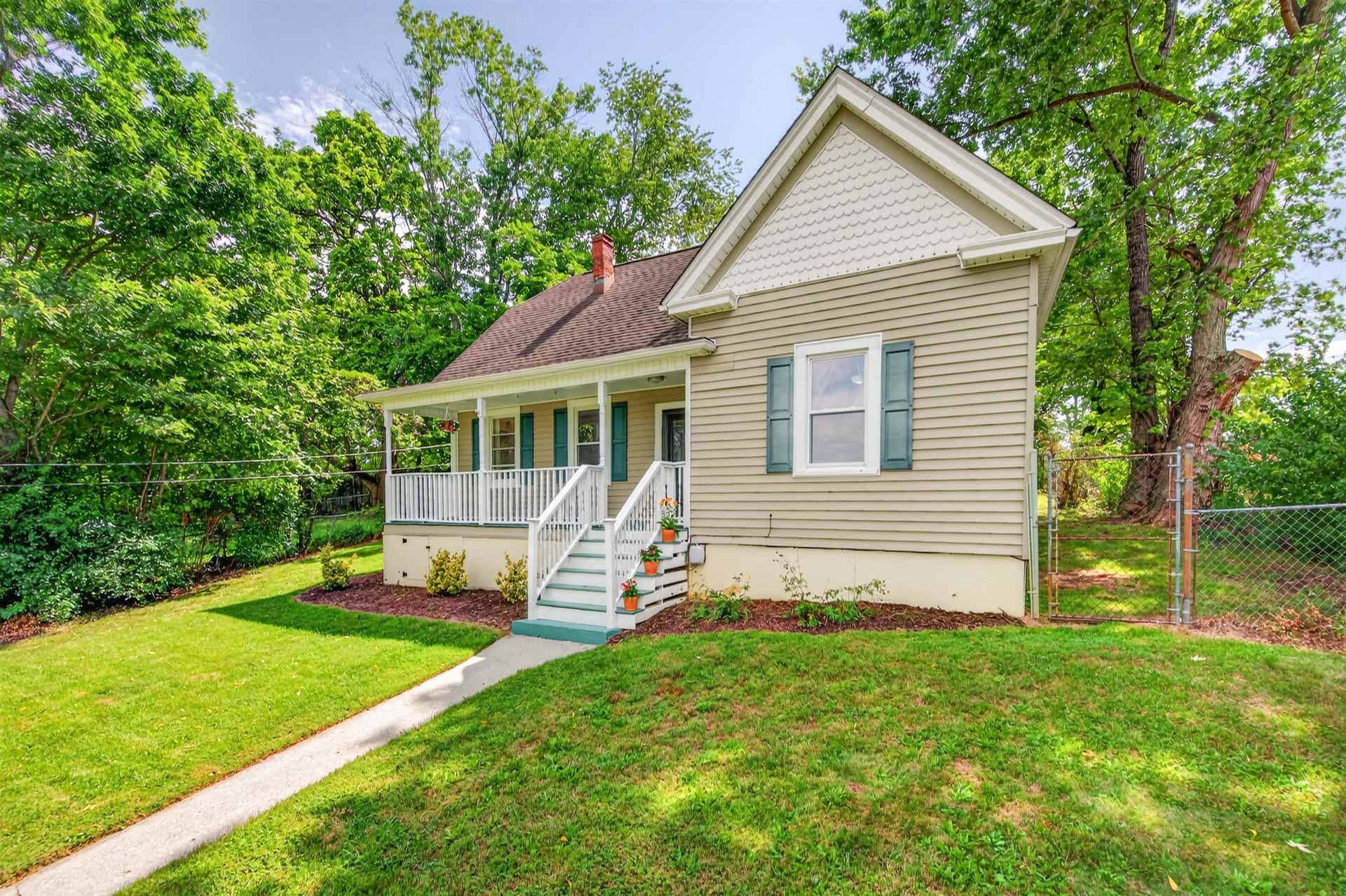 1220 Cambria Street, Christiansburg, VA 24073