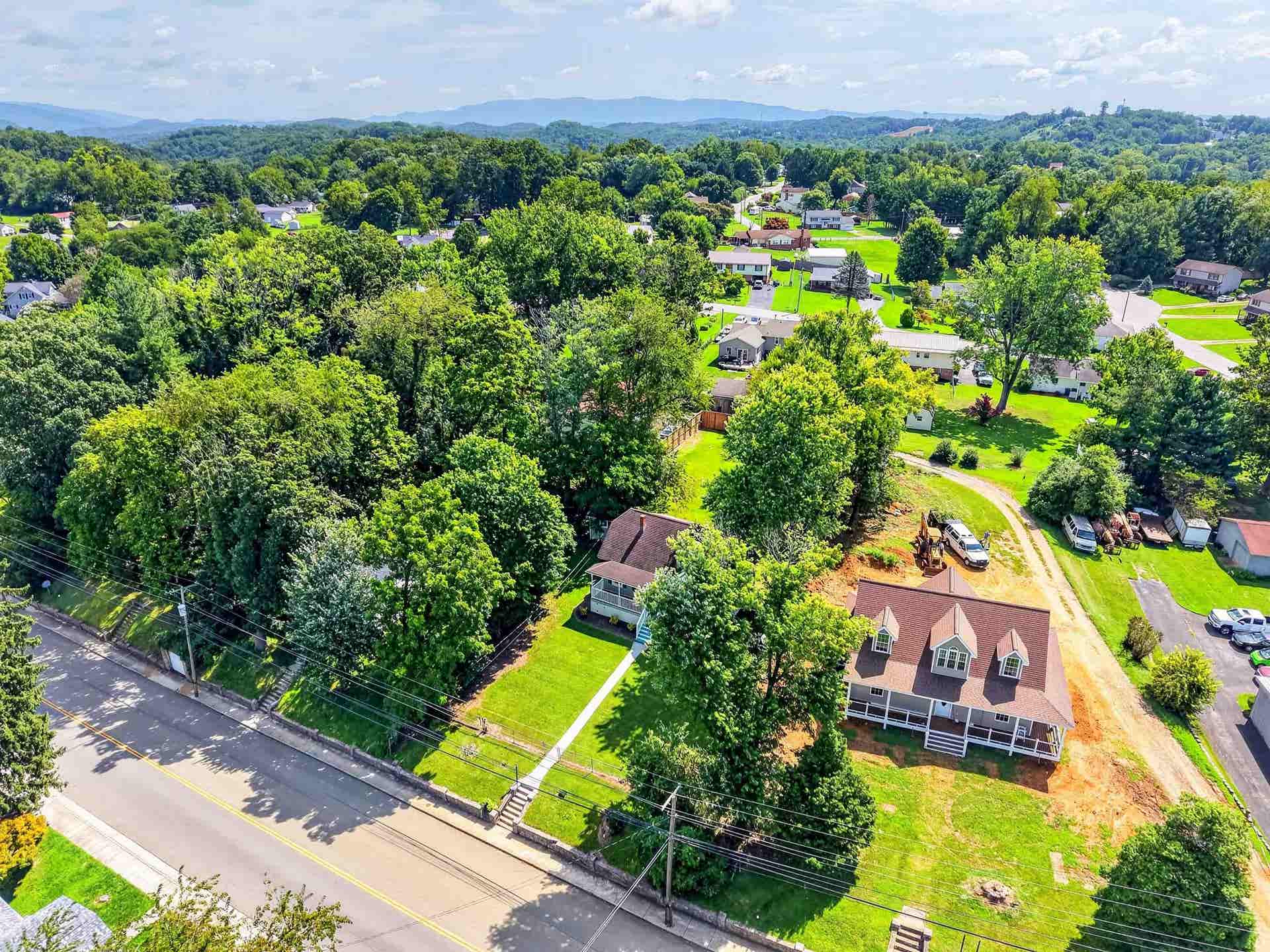 1220 Cambria Street, Christiansburg, VA 24073