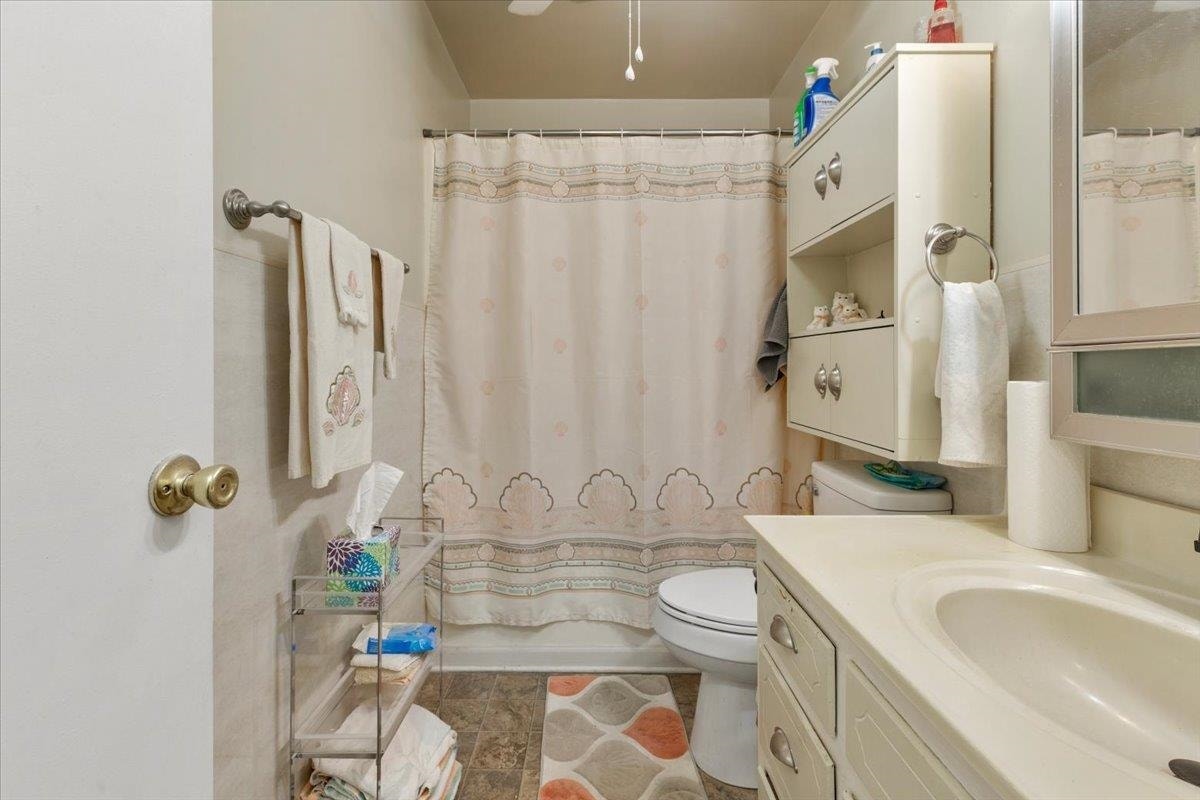 1015 READING Road, Christiansburg, VA 24073