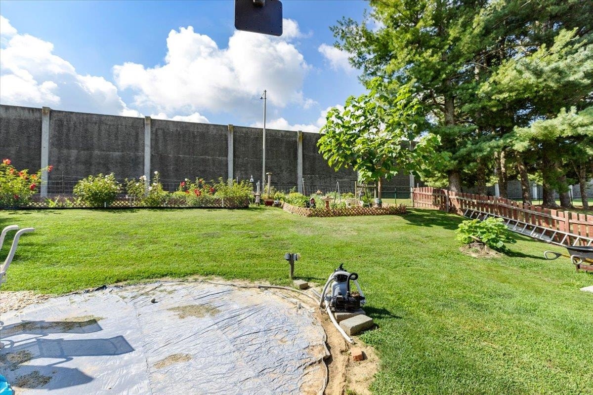 1015 READING Road, Christiansburg, VA 24073