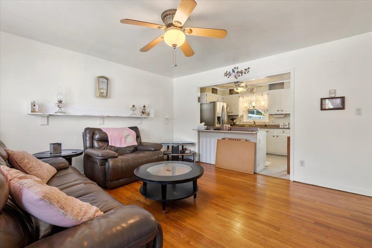 1015 READING Road, Christiansburg, VA 24073