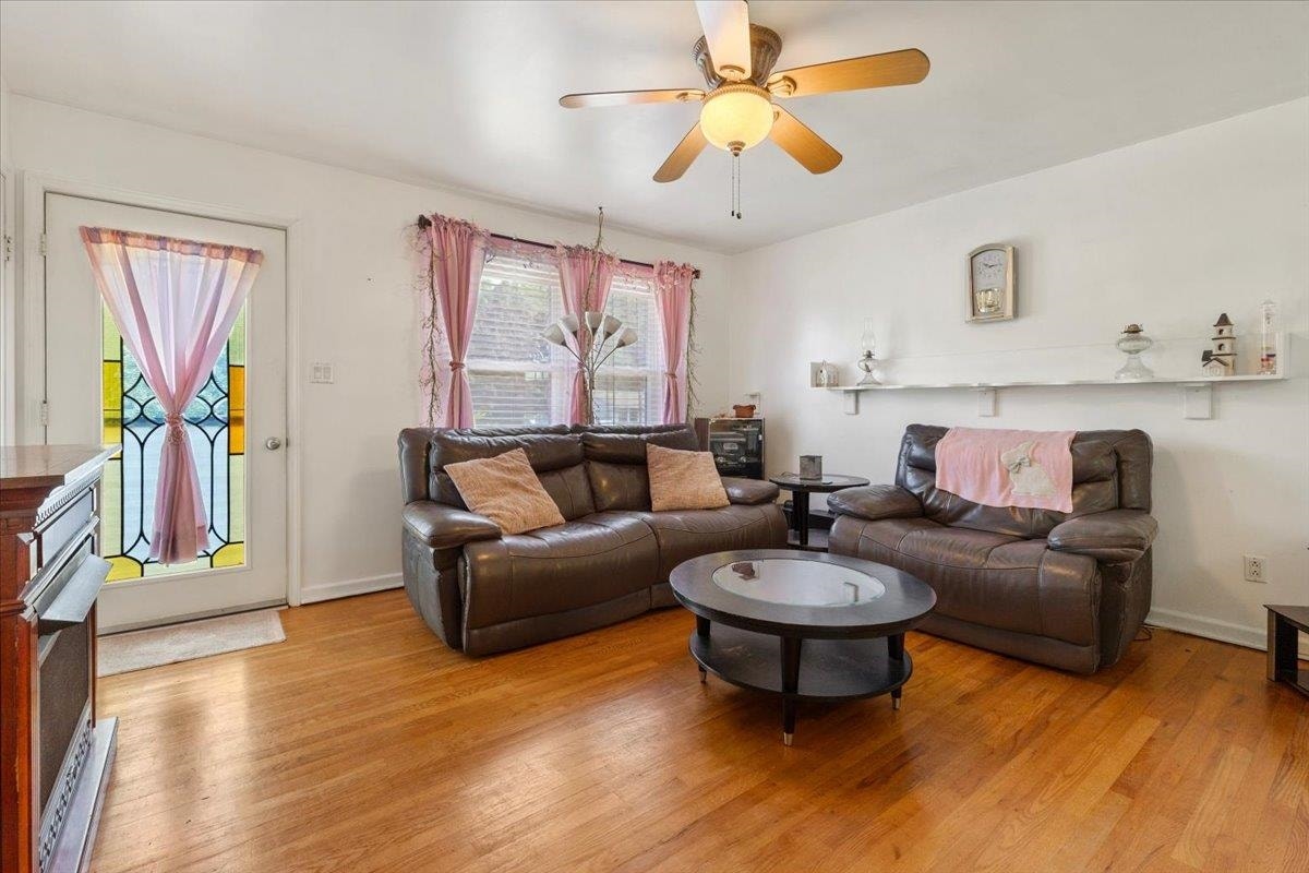 1015 READING Road, Christiansburg, VA 24073