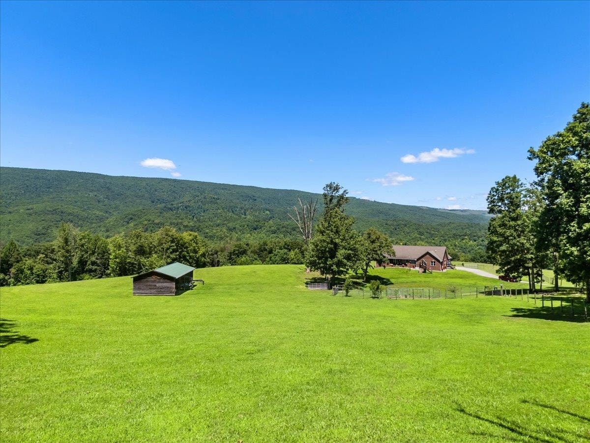 398 Penvir Street, Narrows, VA 24124