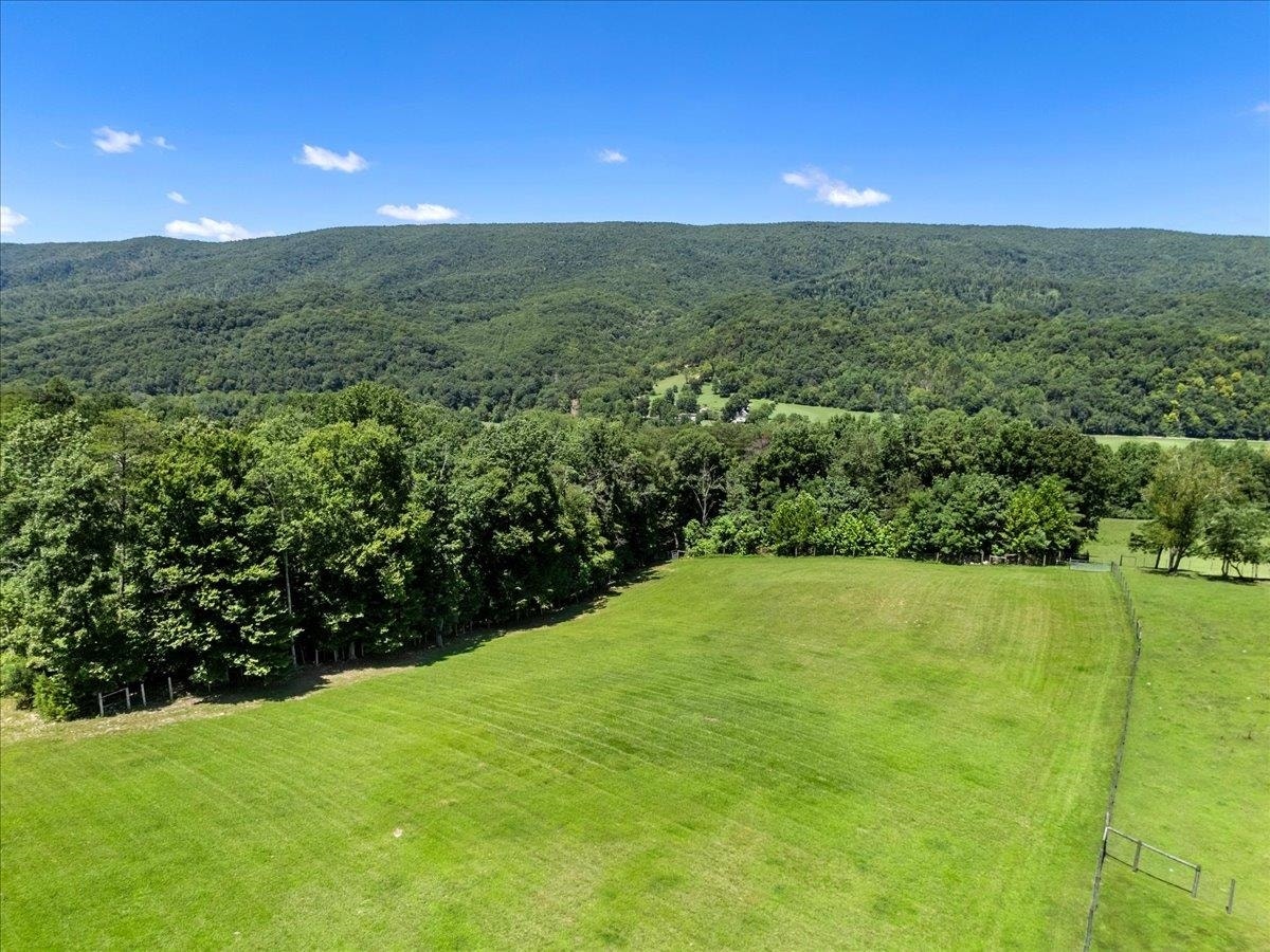 398 Penvir Street, Narrows, VA 24124