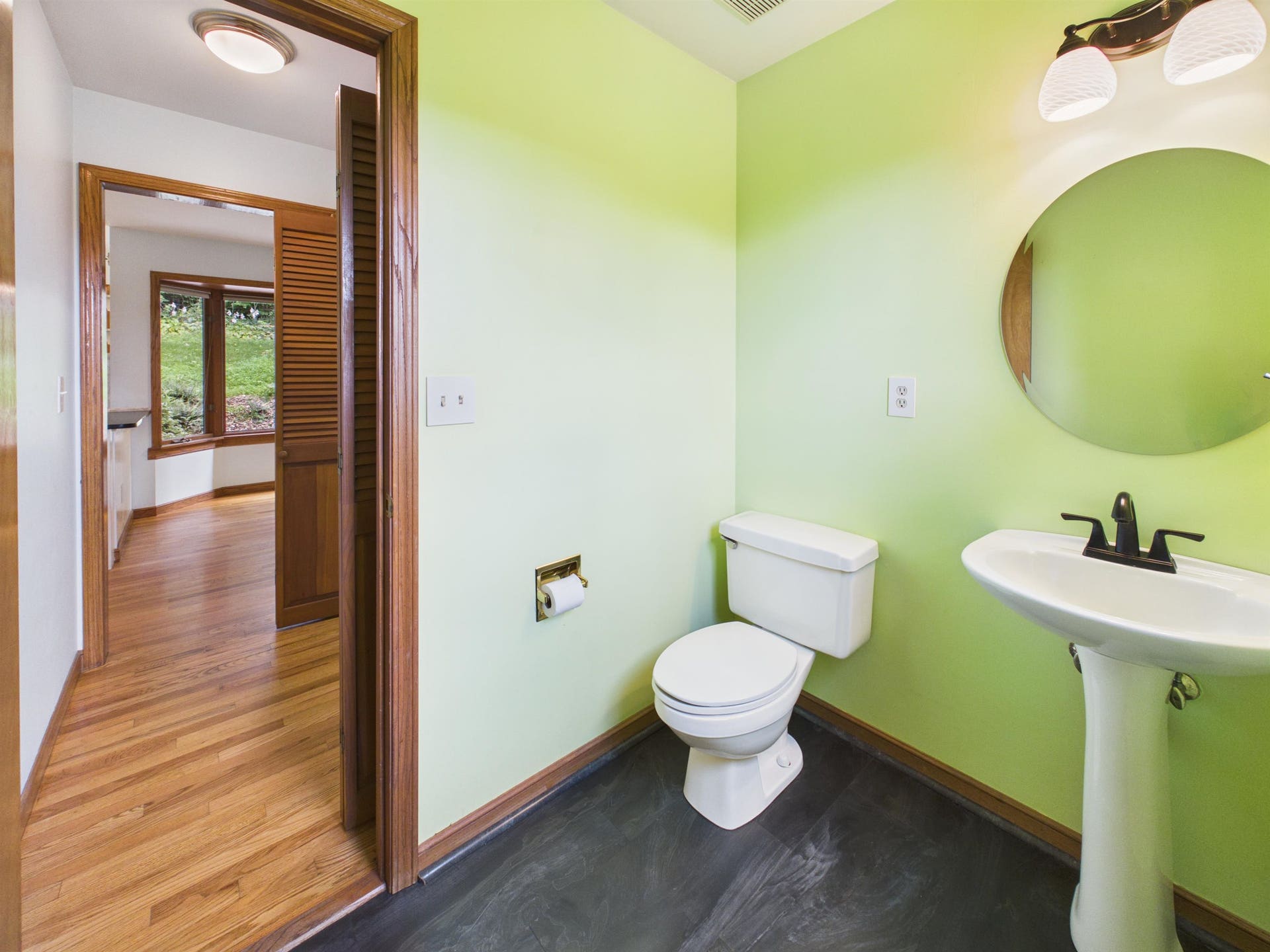 117 Primrose Drive, Blacksburg, VA 24060