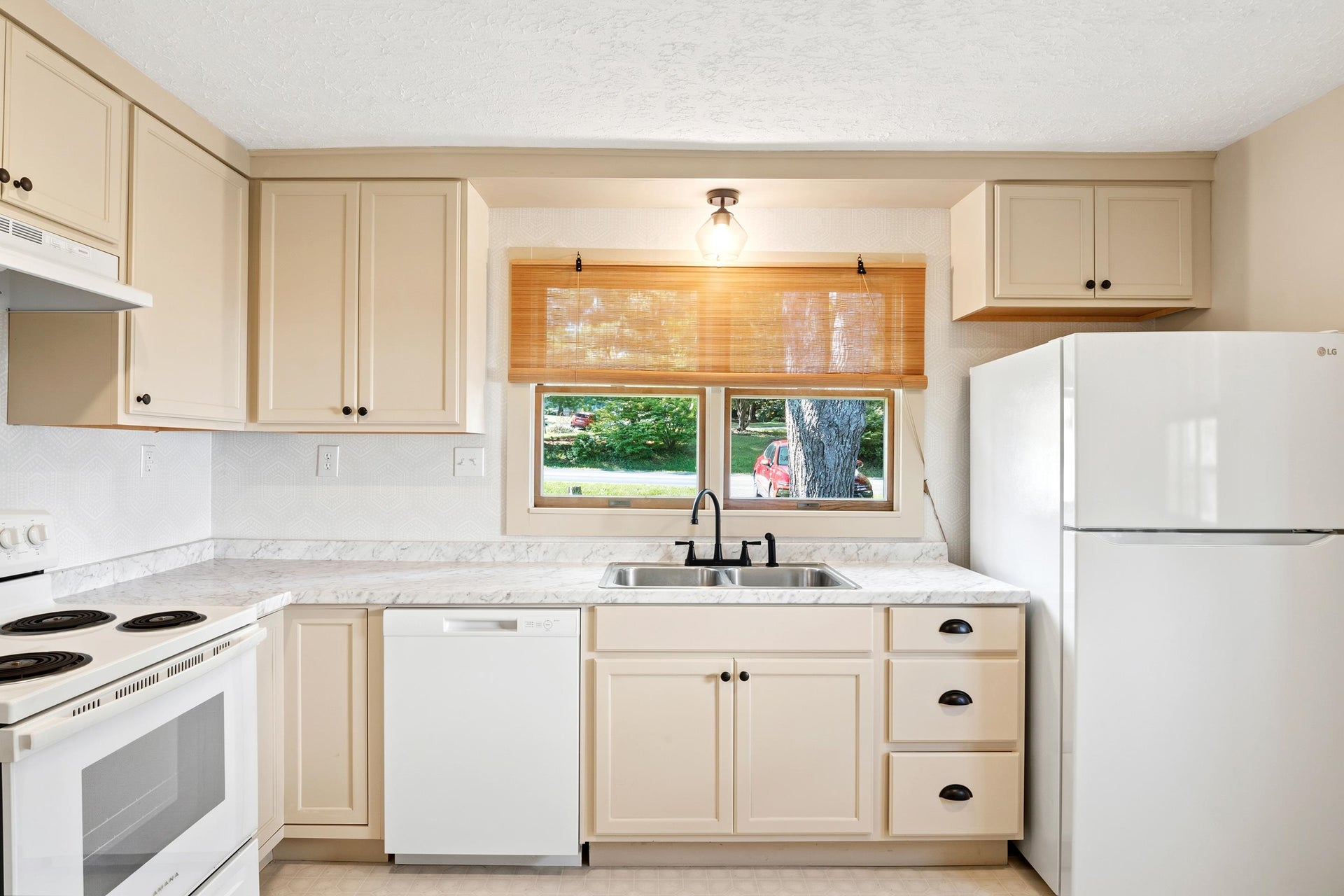 1420 Bishop Road, Blacksburg, VA 24060