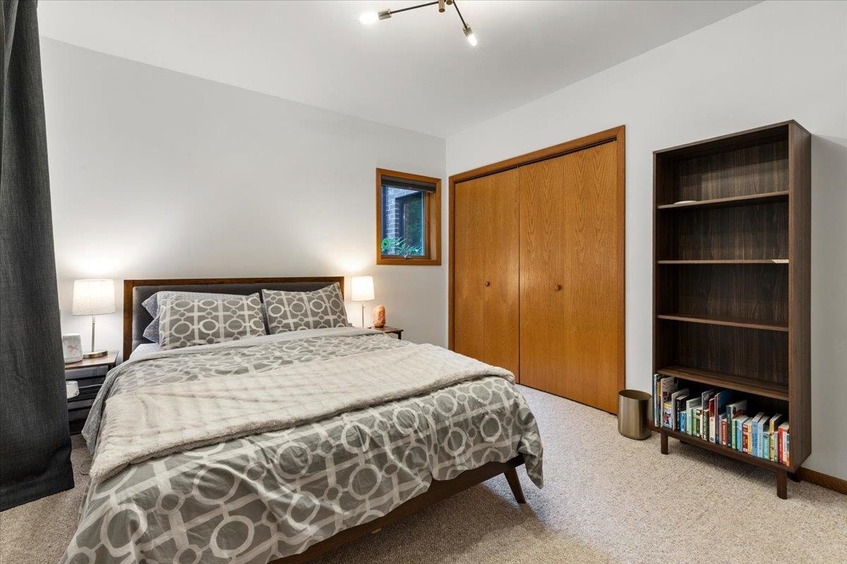 1102 Deerfield Drive, Blacksburg, VA 24060