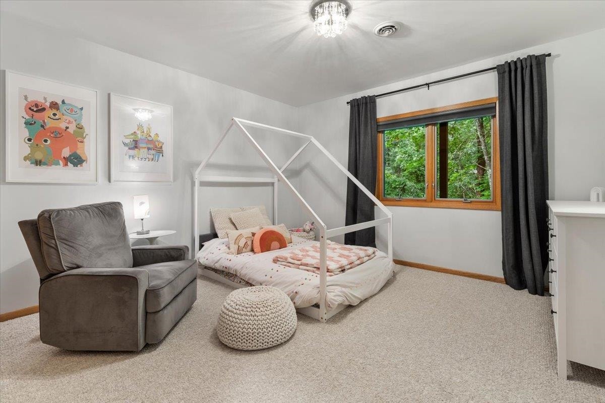 1102 Deerfield Drive, Blacksburg, VA 24060