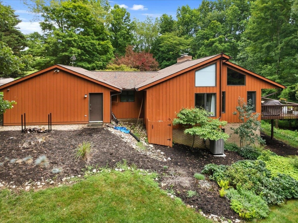 1102 Deerfield Drive, Blacksburg, VA 24060