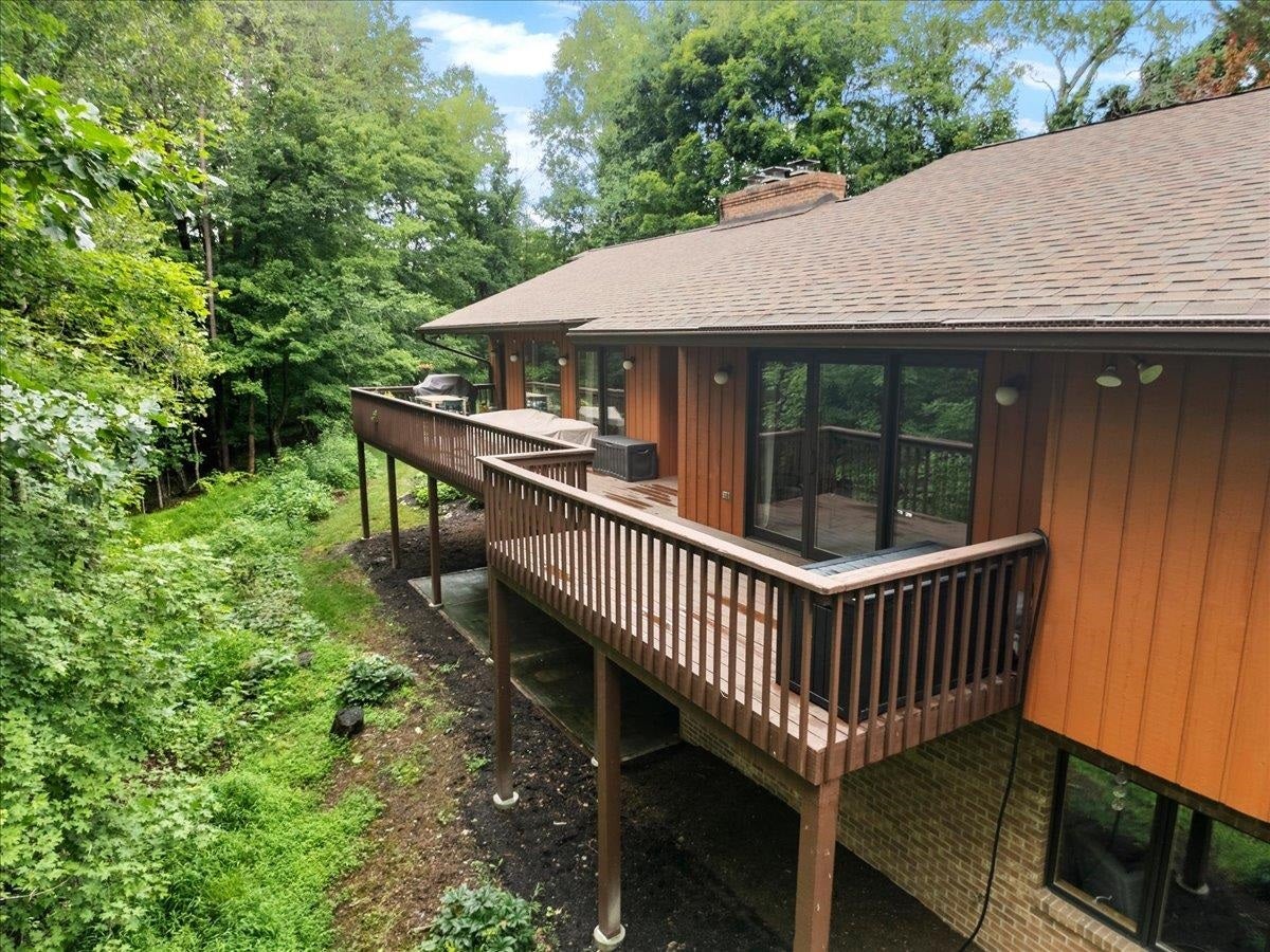 1102 Deerfield Drive, Blacksburg, VA 24060