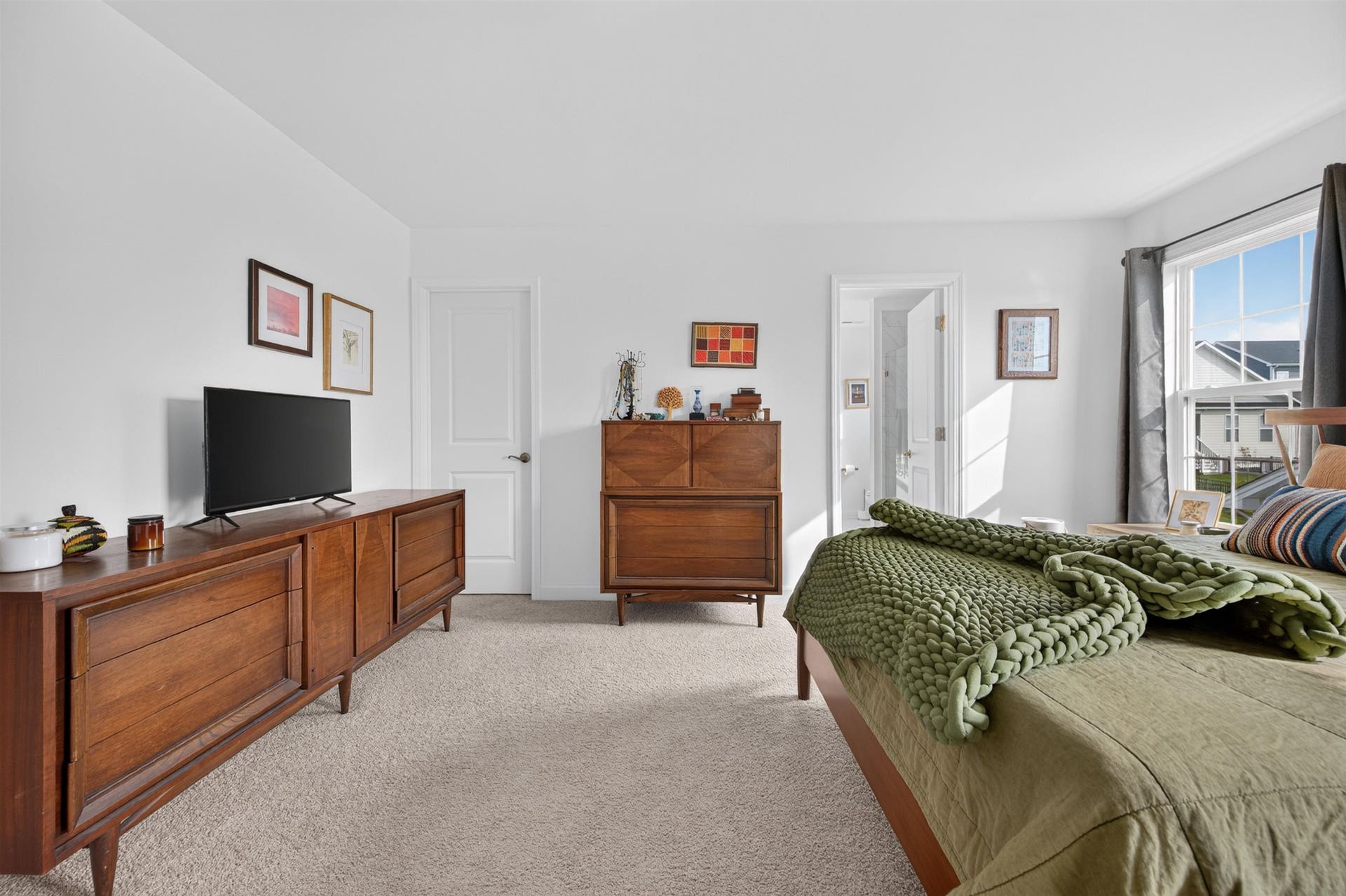 5014 FORSYTHIA Place, Blacksburg, VA 24060