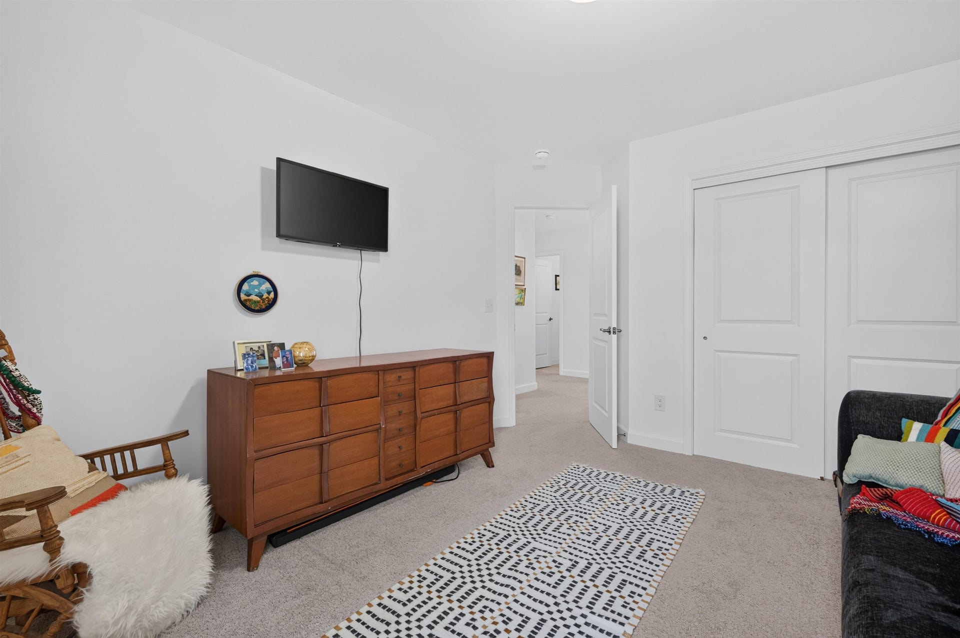 5014 FORSYTHIA Place, Blacksburg, VA 24060
