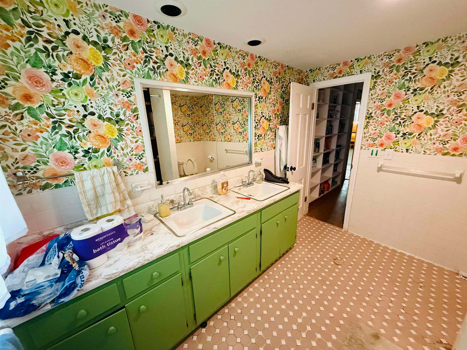 607 GILES Road, Blacksburg, VA 24060