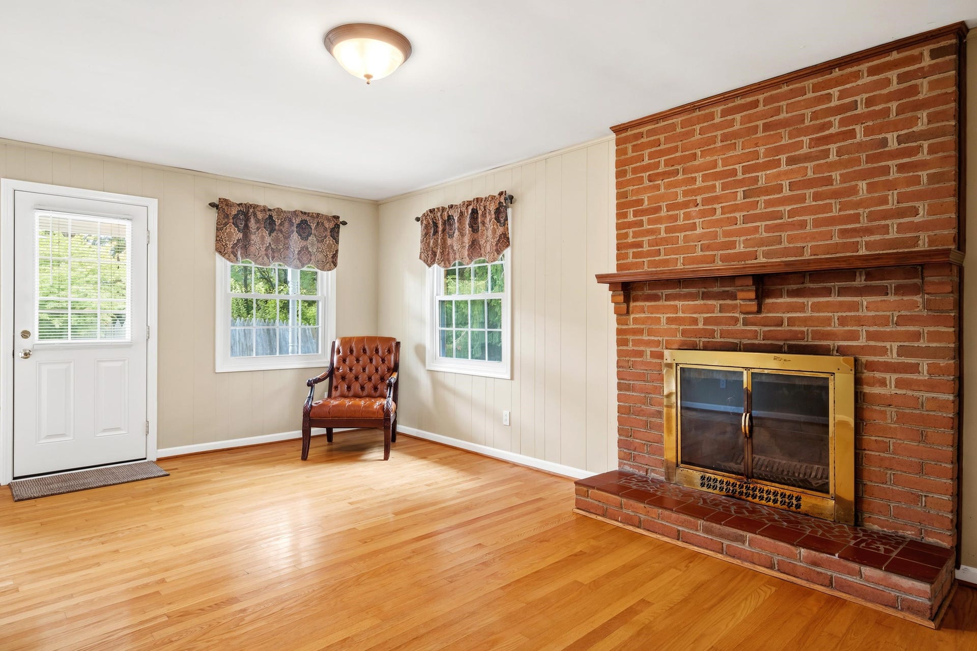 412 STONEGATE Drive, Blacksburg, VA 24060
